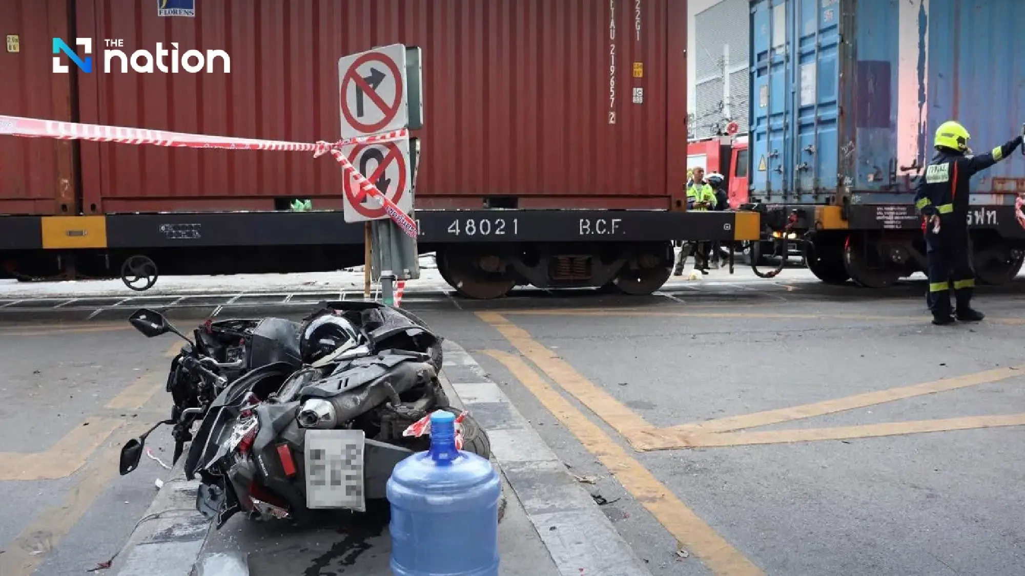 Makkasan police charge only train driver so far over fatal bus crash