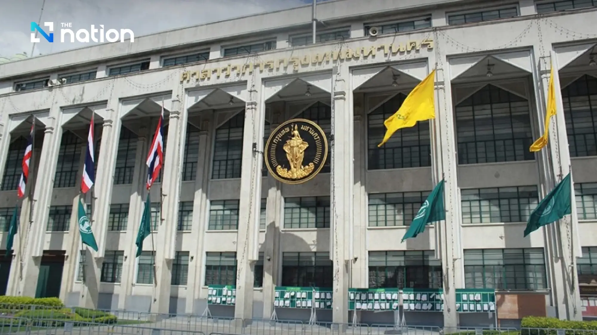Bangkok voters favour independent candidates in governor poll