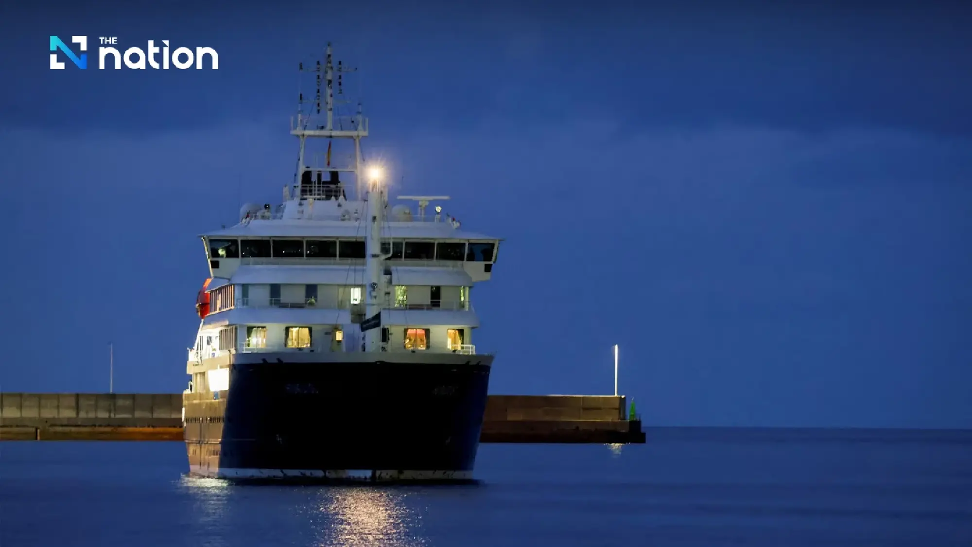 MV Hondius passengers ferried ashore in Spain under strict virus controls