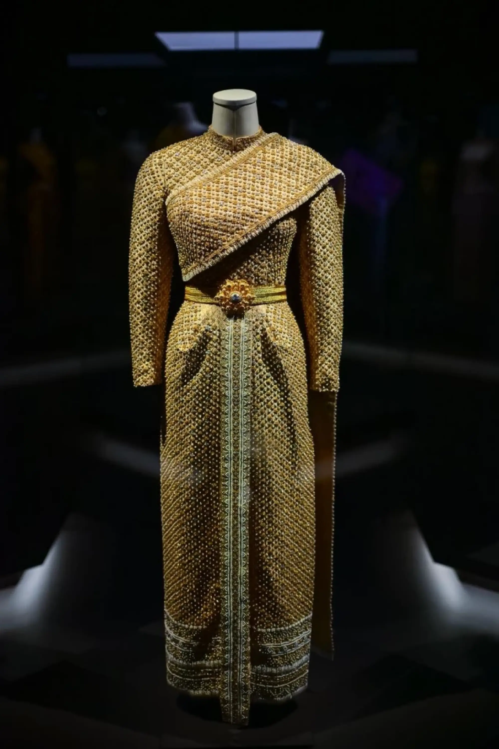 Princess Sirivannavari Opens Historic Thai Fashion Showcase