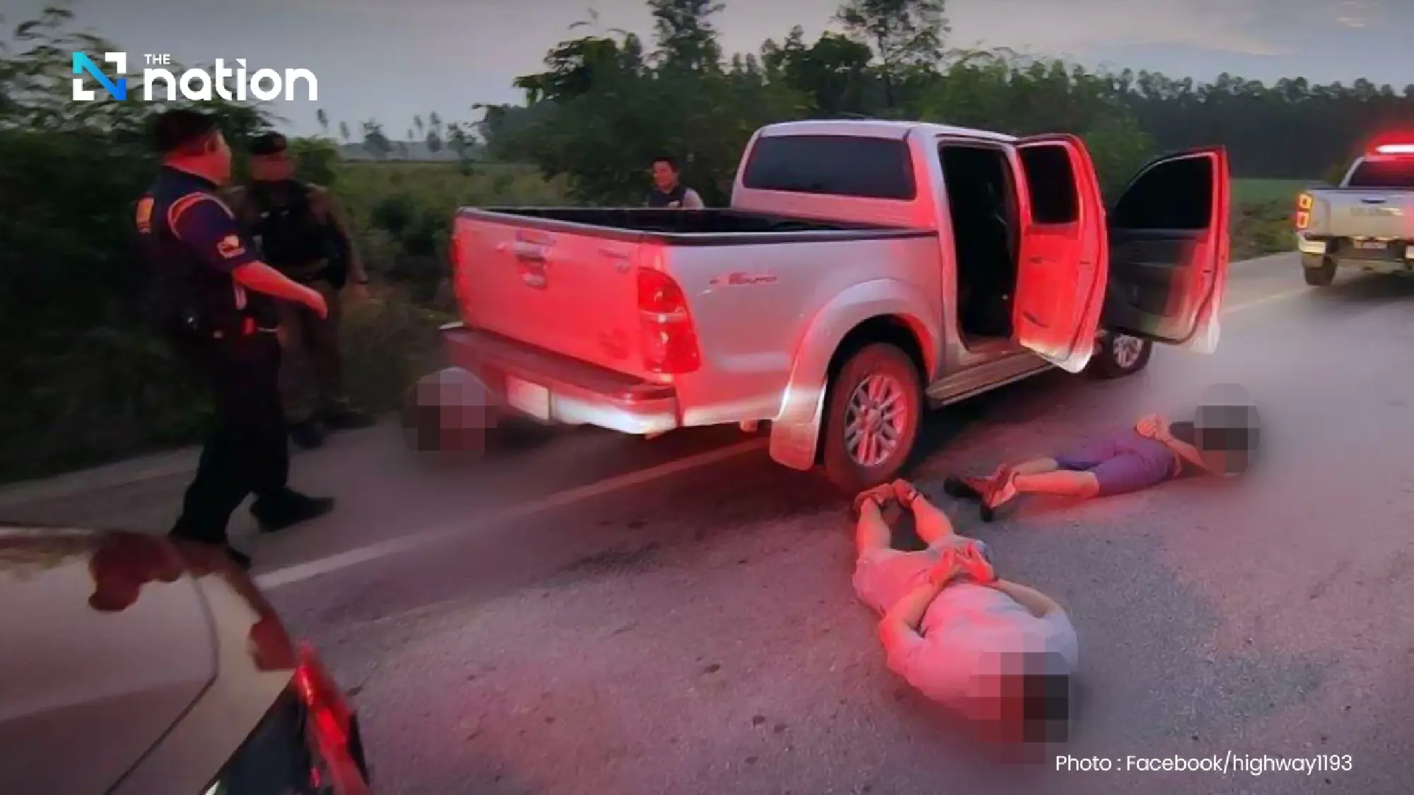 Police chase pickup for 70km across provinces, arrest six Chinese nationals