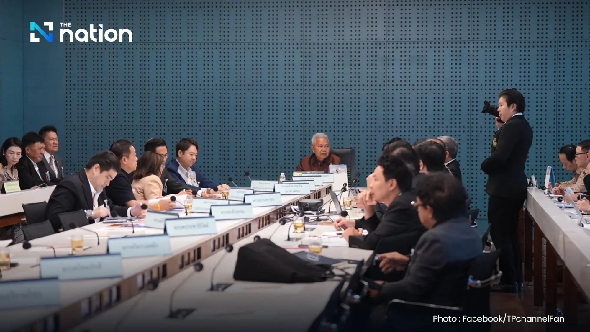 Opposition asks House Speaker to send 400bn-baht loan decree to Constitutional Court