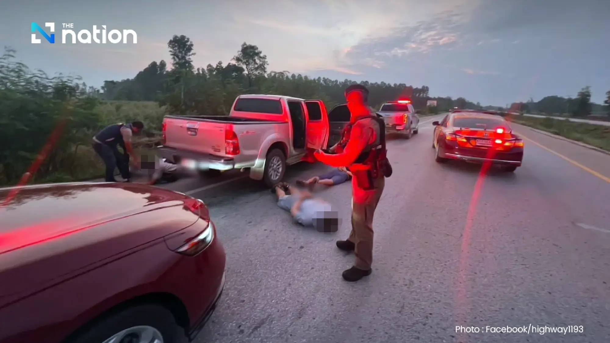 Police chase pickup for 70km across provinces, arrest six Chinese nationals