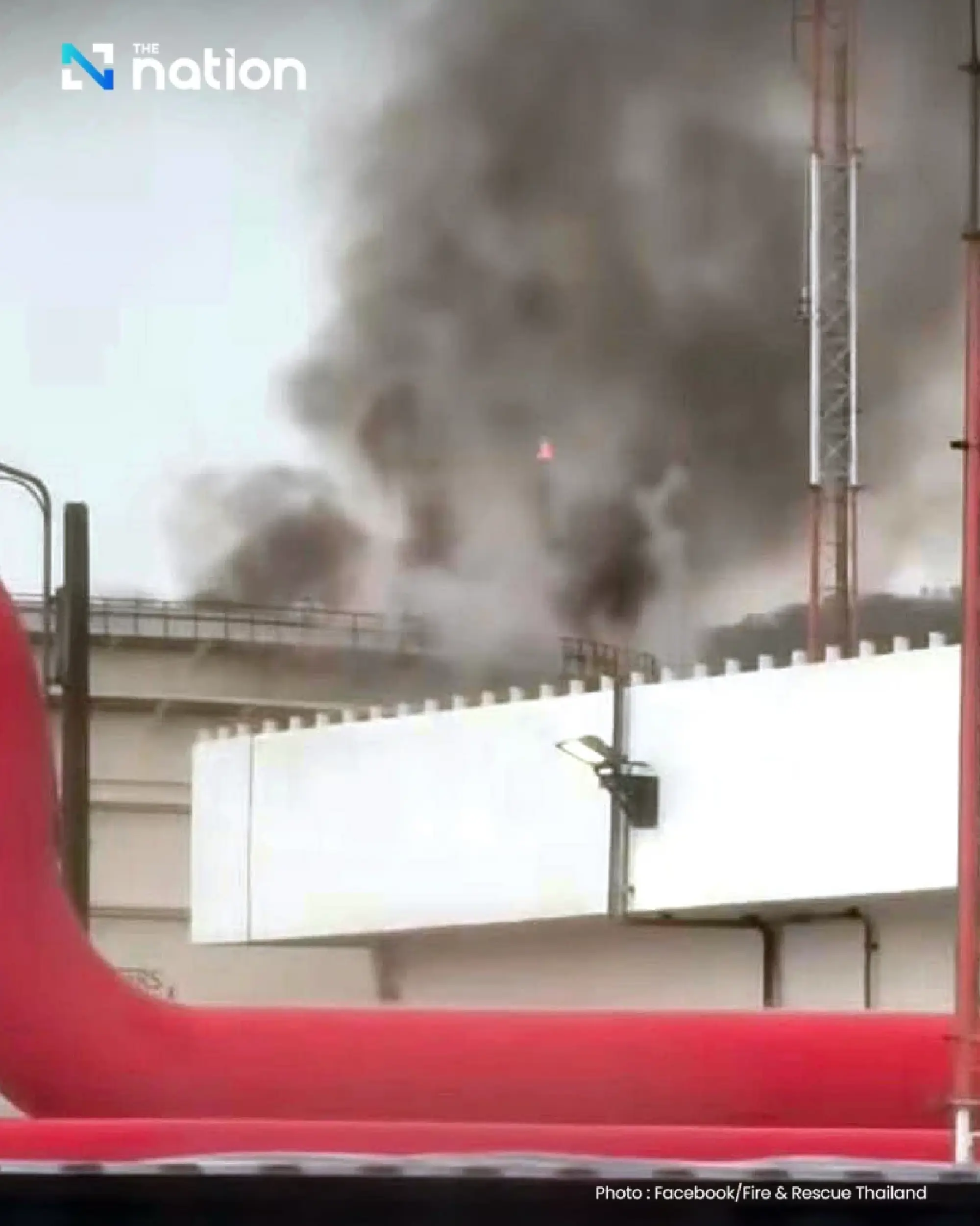 Lightning strike ignites crude oil tank at Chonburi refinery