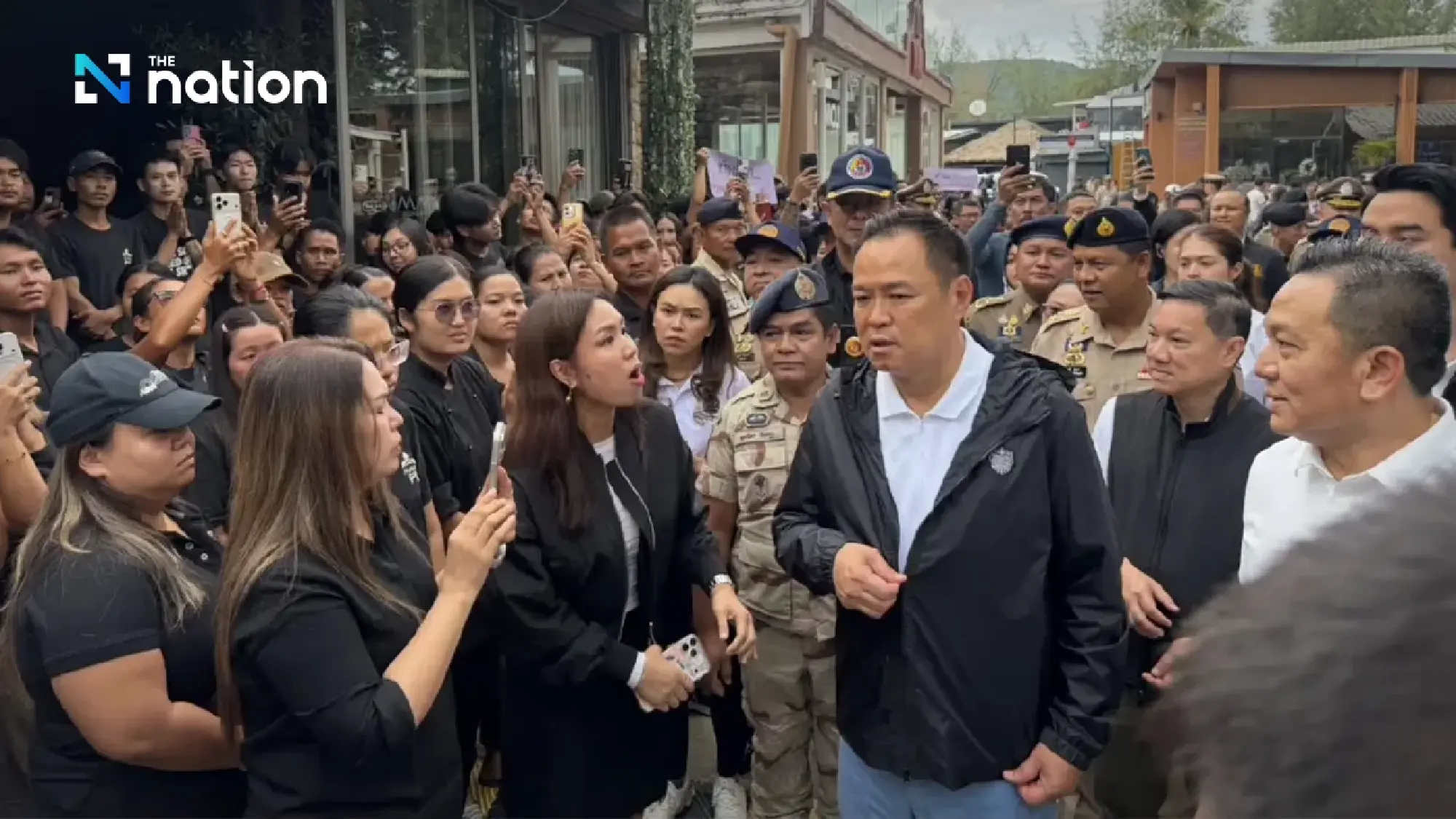 Anutin visits Phuket to oversee crackdown on illegal structures at Bang Tao, Freedom Beaches