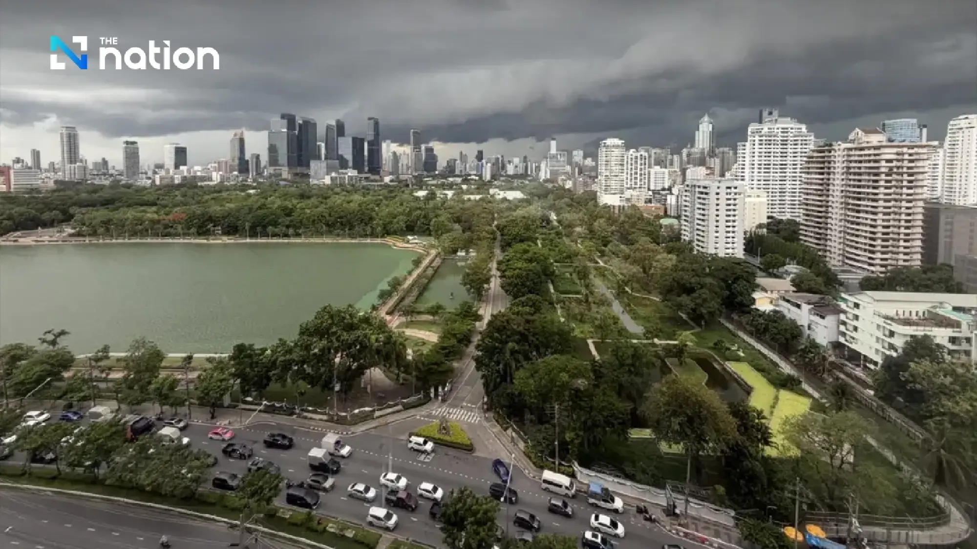 Bangkok downpour floods Phahon Yothin near Kasetsart BTS, TMD warns of more rain