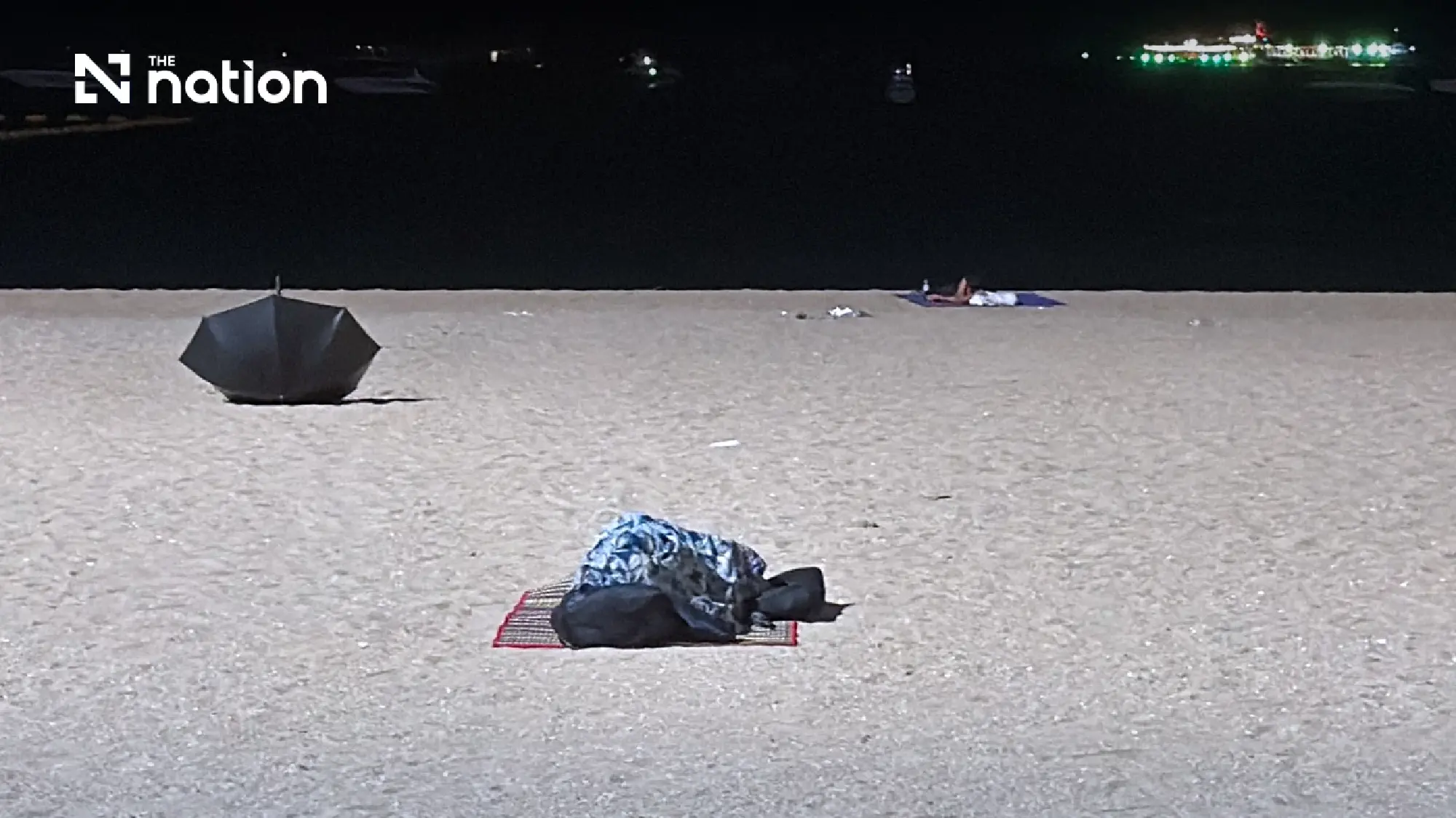 Homeless people seek shelter on Pattaya Beach, raising tourism image concerns