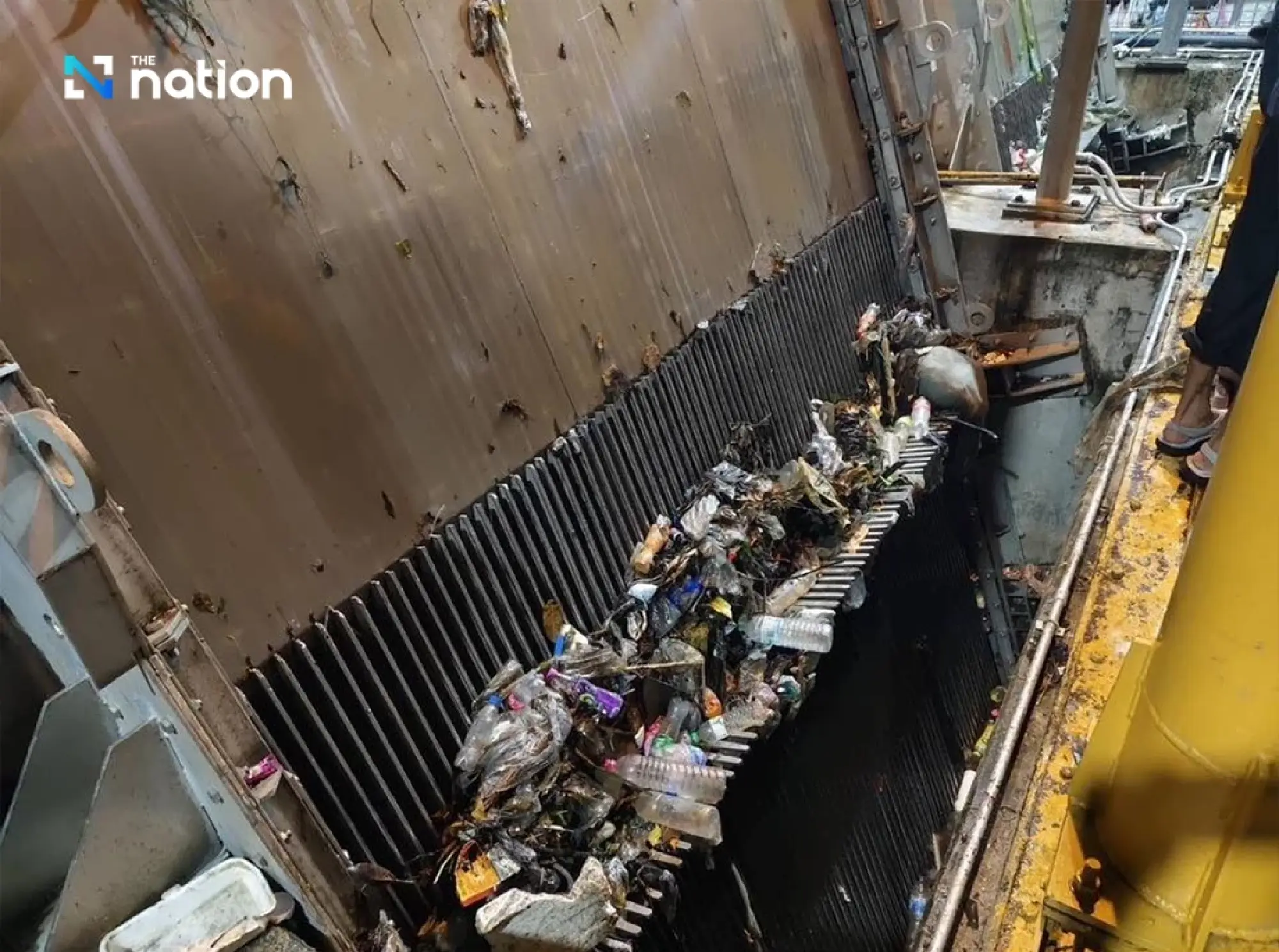 BMA blames Bangkok flooding on low-lying terrain, heavy rain and rubbish-clogged drains