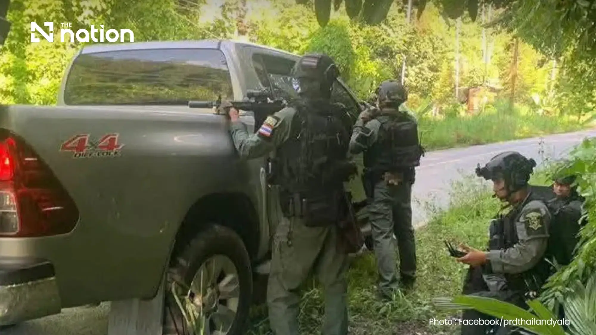 Two separate bombings leave police injured in Yala and Pattani