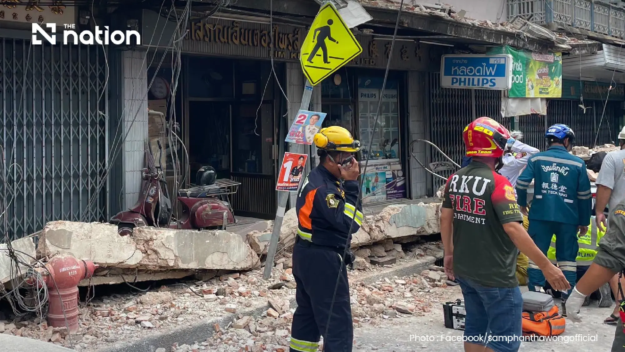 Building collapse near Wat Traimit kills one man