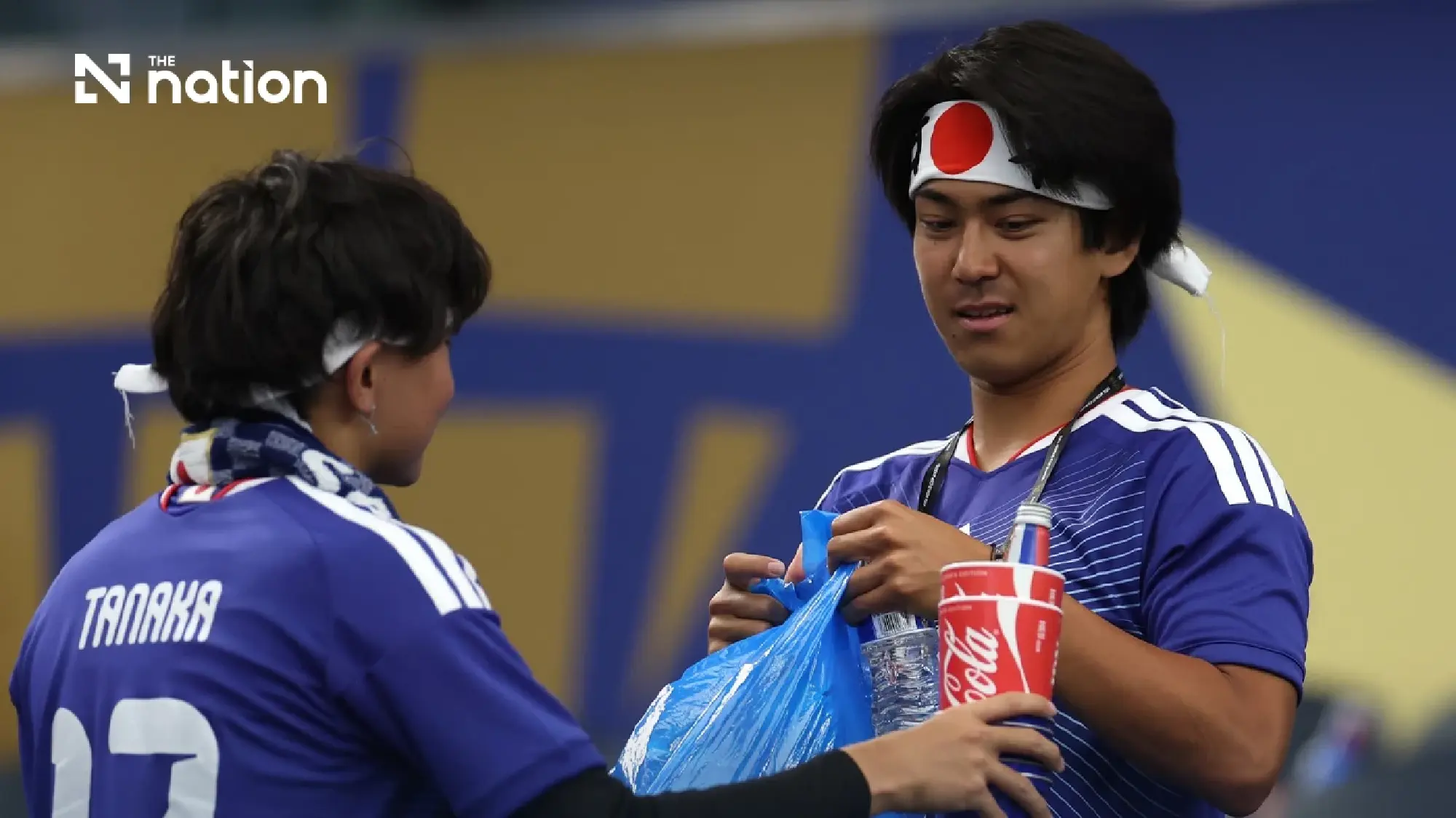 Japanese fans win hearts by cleaning Dallas Stadium after World Cup draw