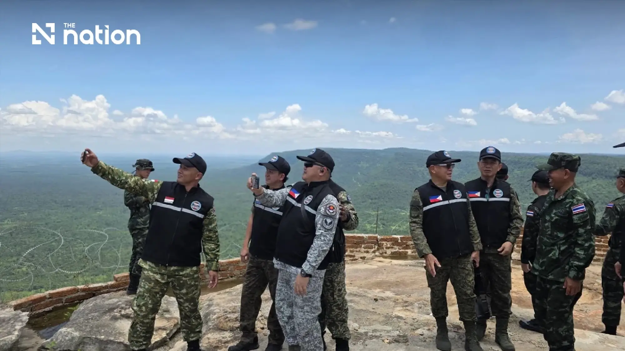 Thailand opens border area to ASEAN observers near Preah Vihear