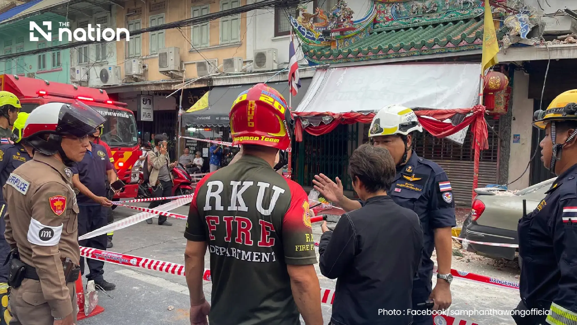 Building collapse near Wat Traimit kills one man