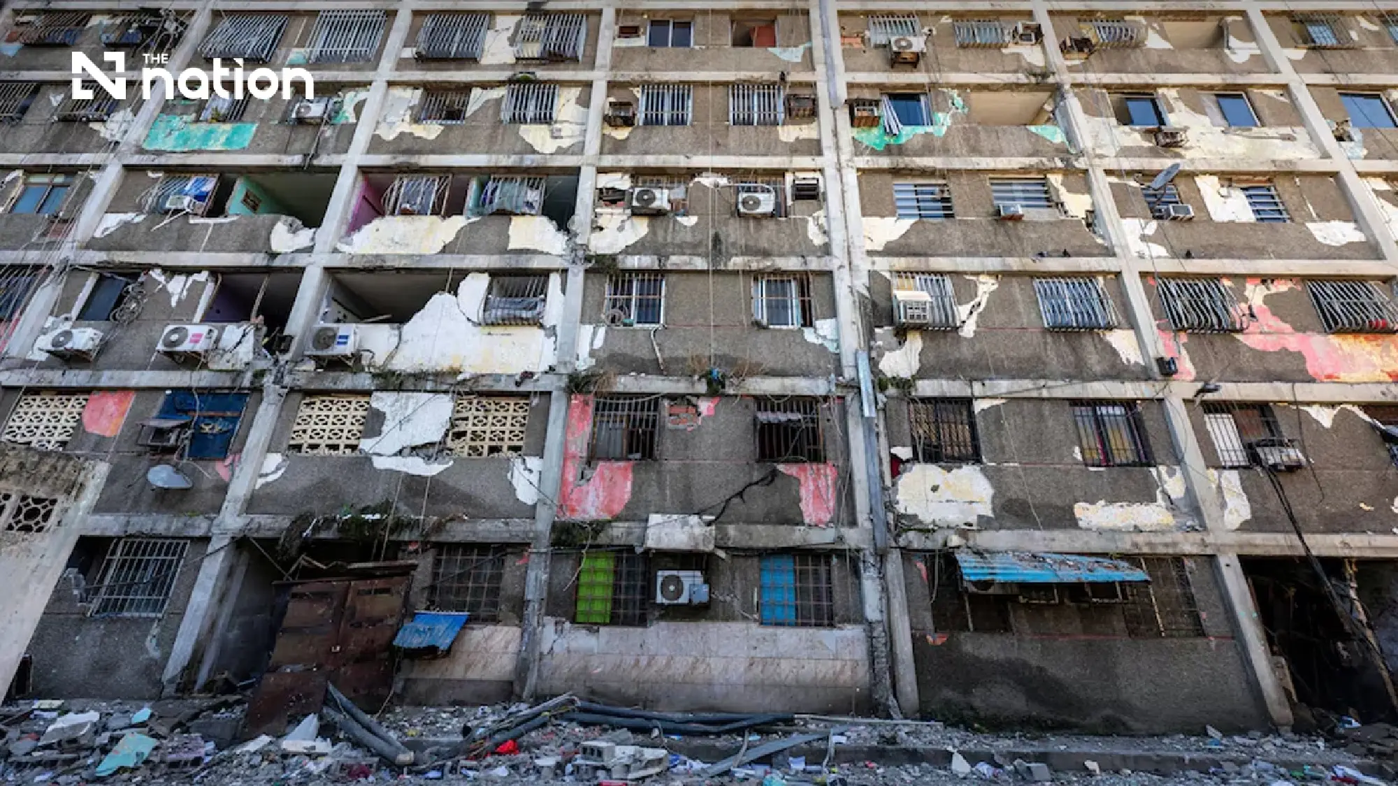 Survivors criticise slow aid as Venezuela quake rescues enter critical stage