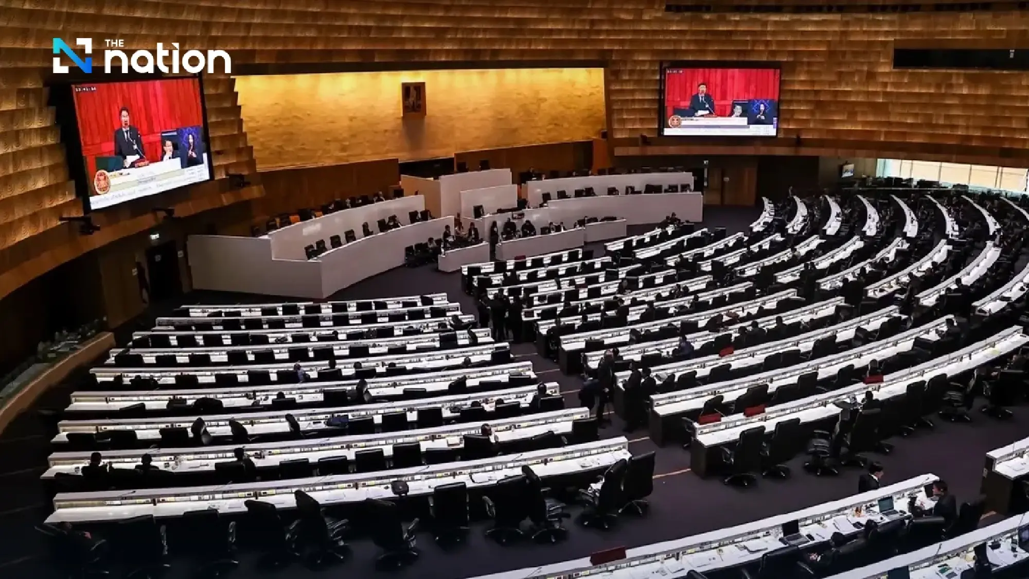 Court weighs legality of 400bn baht emergency loan decree