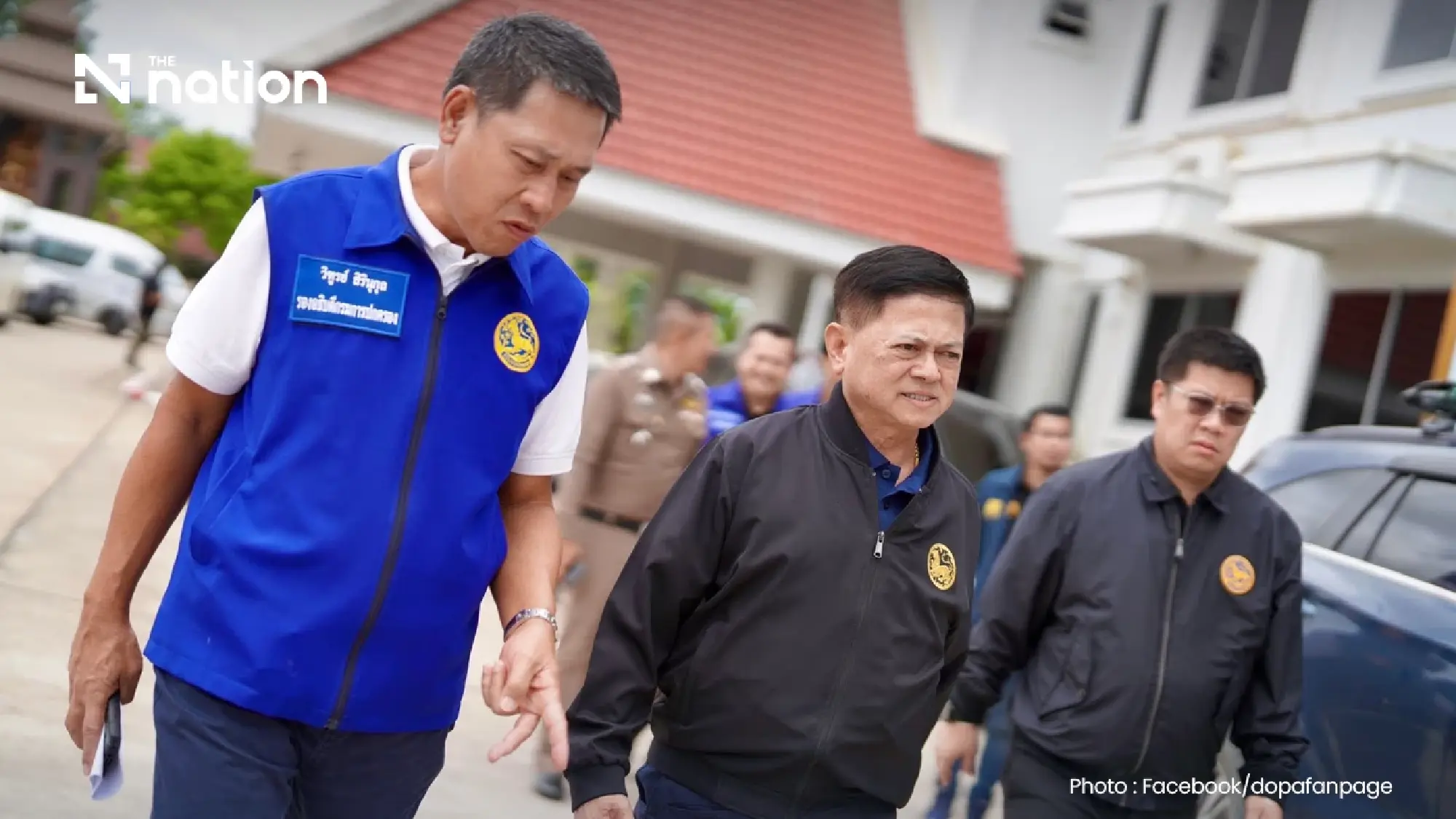 Assistant district chief arrested in illegal migrant registration crackdown