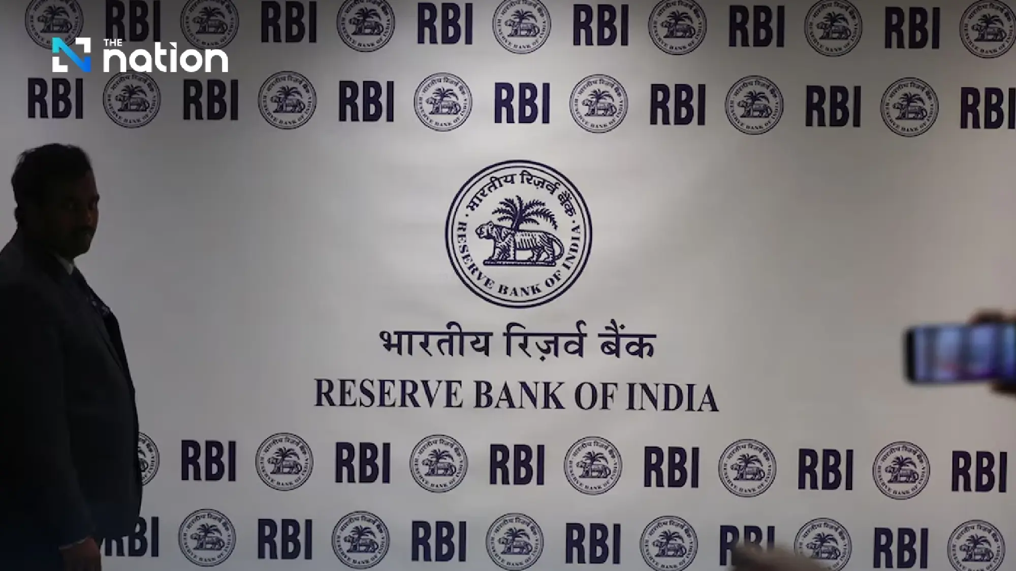 India scraps tax on foreign investors in government bonds to support rupee