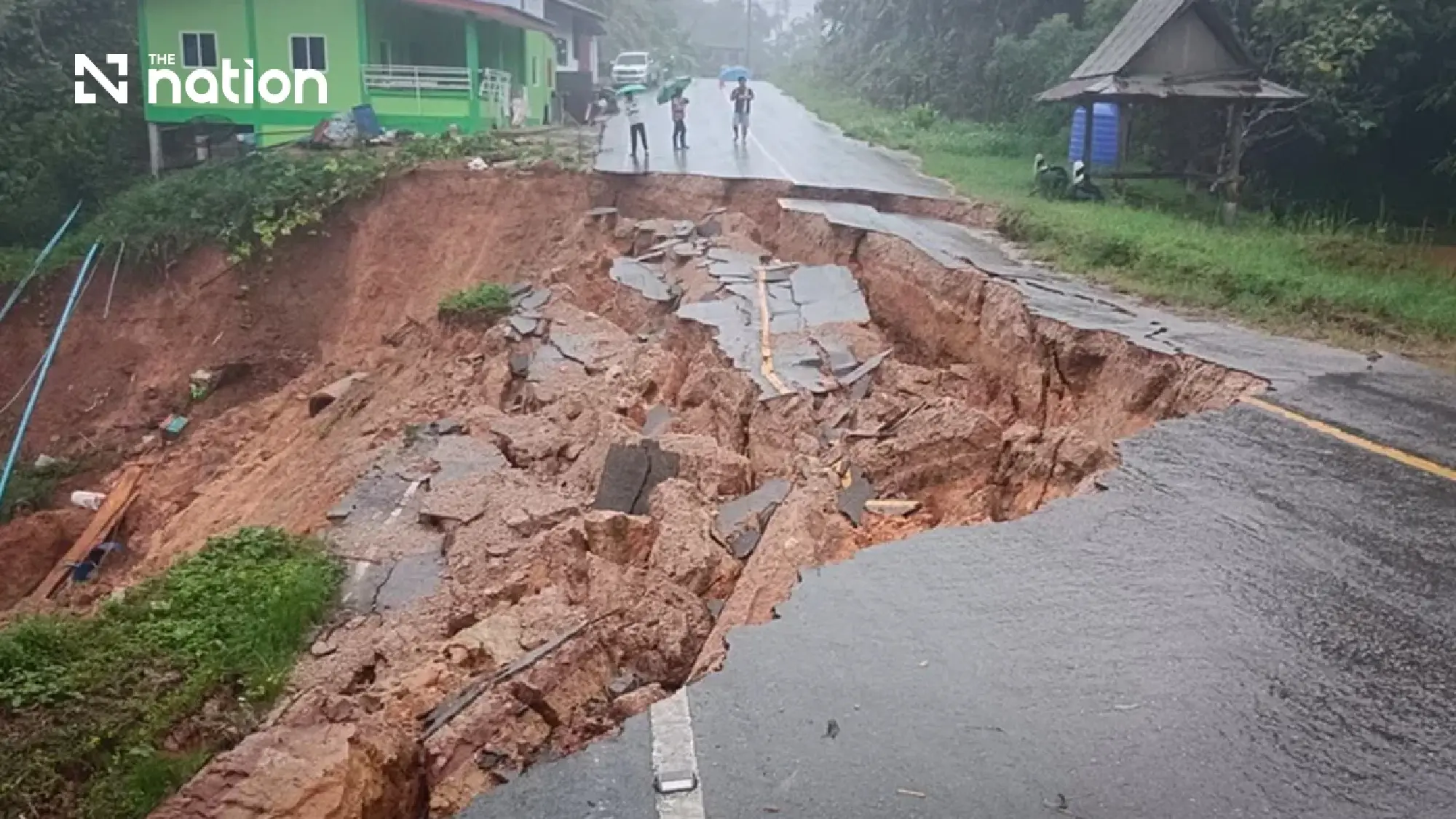 Flood and landslide risks threaten 52 villages in four Thai provinces