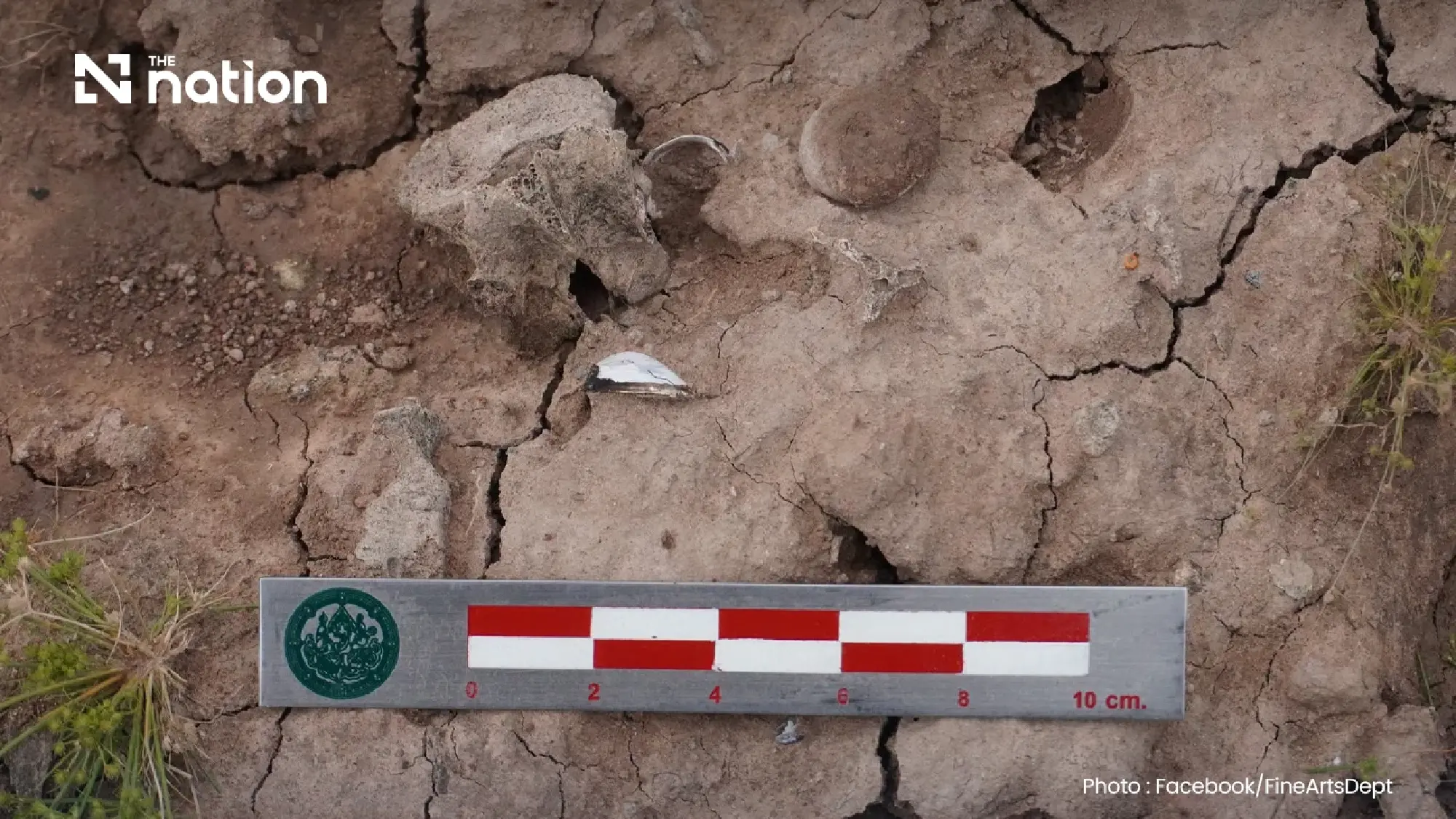 Iron Age burial site with rare Phimai Black pottery found at Mun Bon Dam