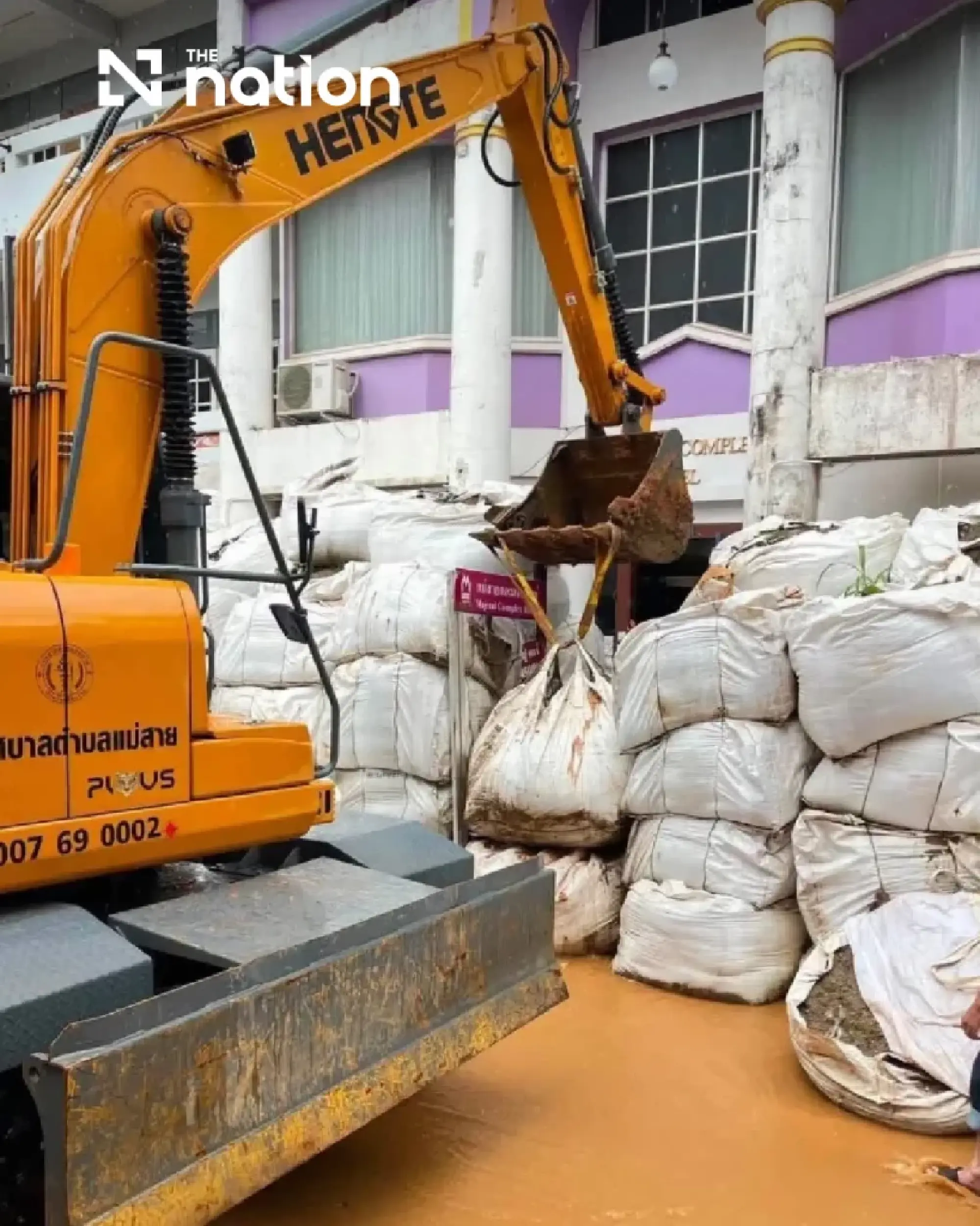 Sai River nears critical level after overnight rain in Chiang Rai