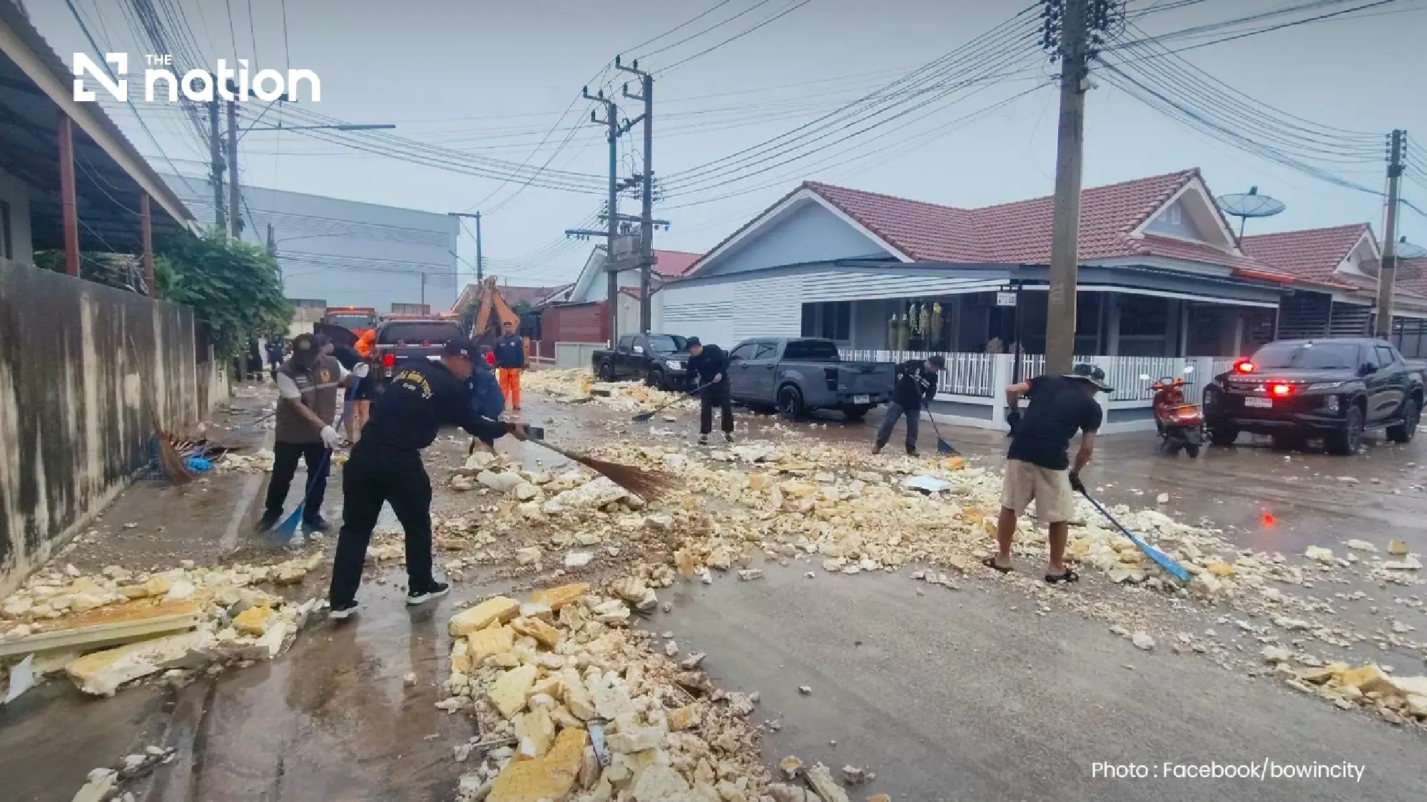 Industry Ministry probes Bo Win waste site after foam flood destroys village wall