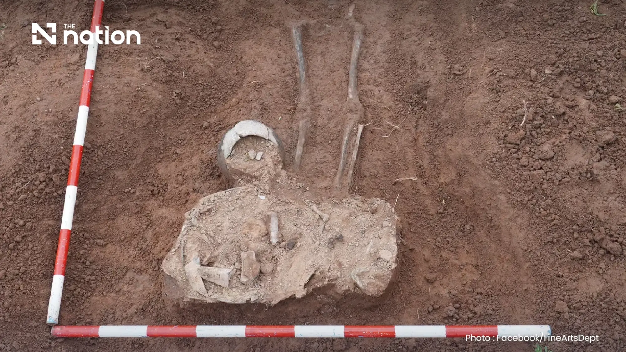 Iron Age burial site with rare Phimai Black pottery found at Mun Bon Dam
