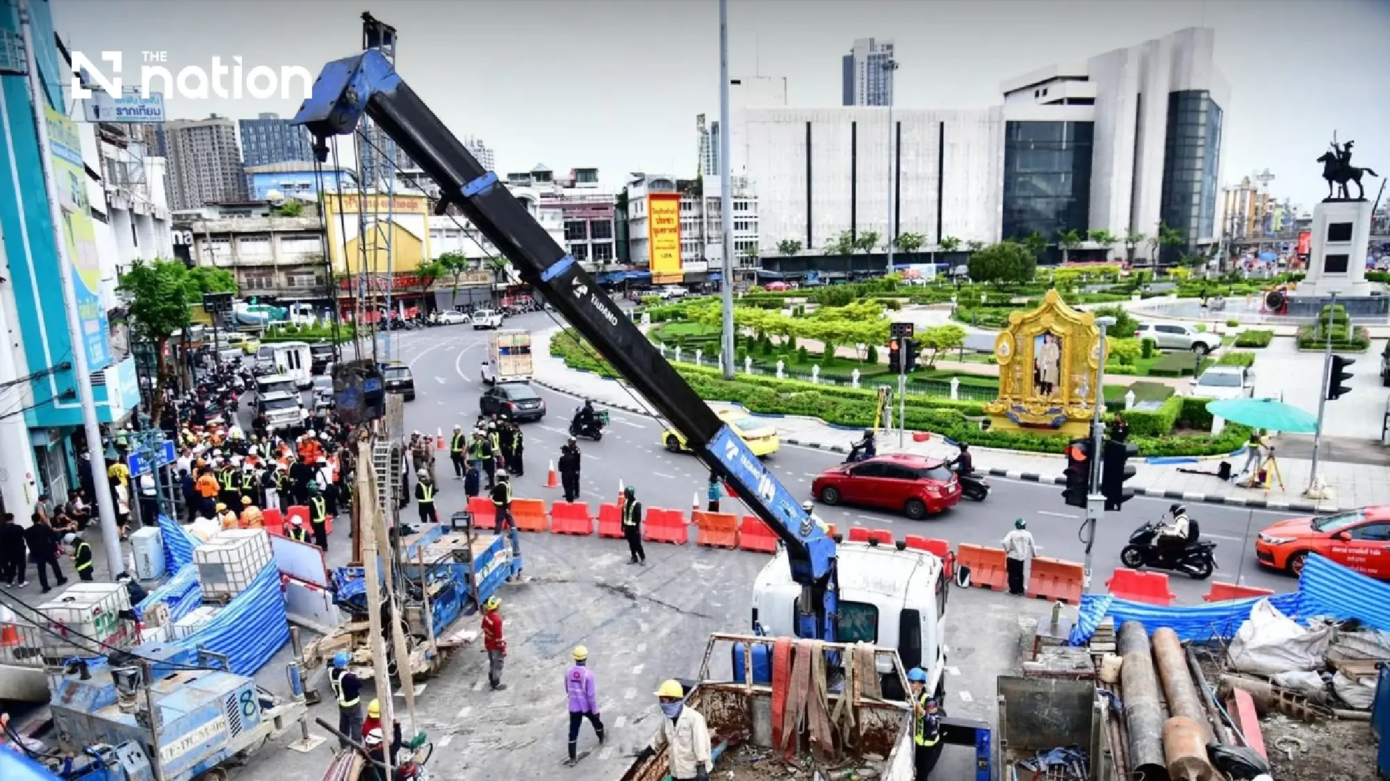 Bangkok evacuates 60 people within 30 metres of Purple Line subsidence