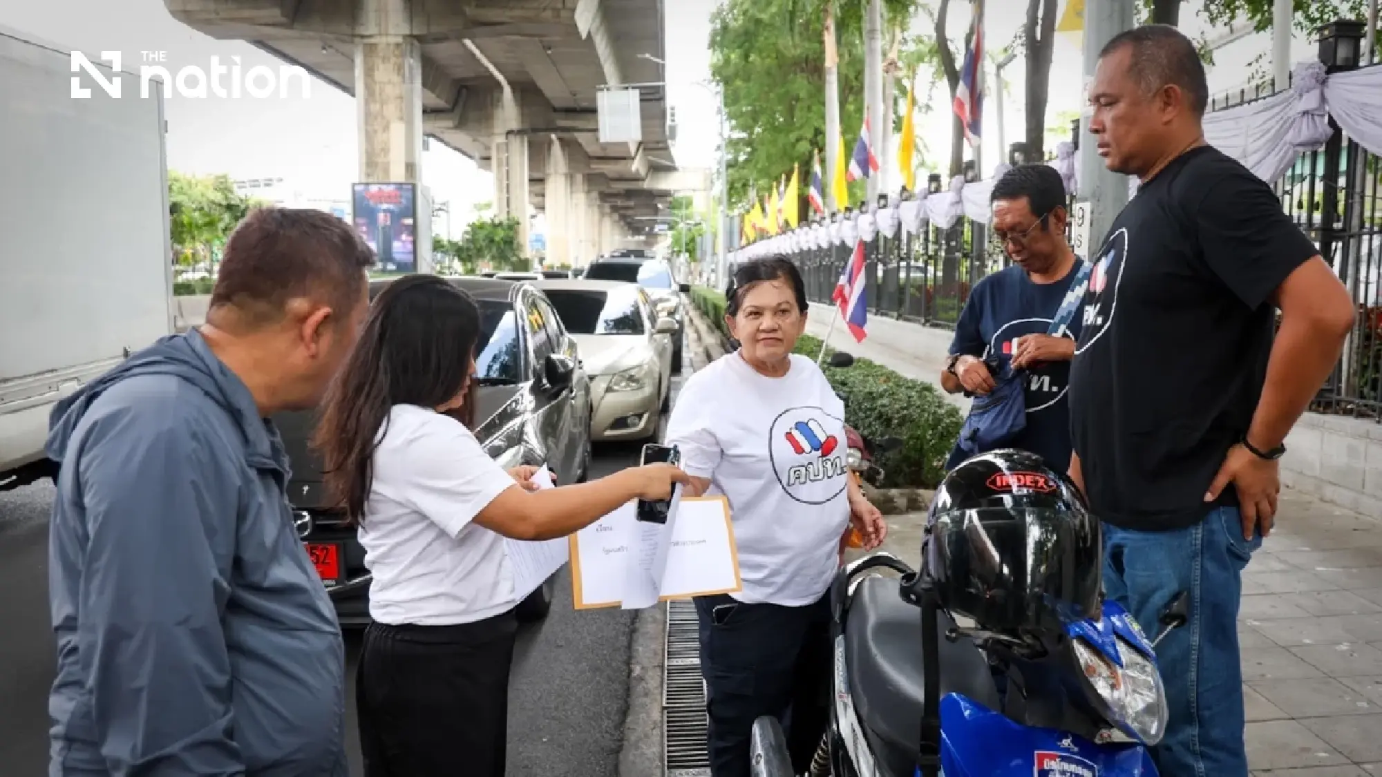 Thai activist group seeks diplomatic protest over Prabowo’s meeting with Yingluck