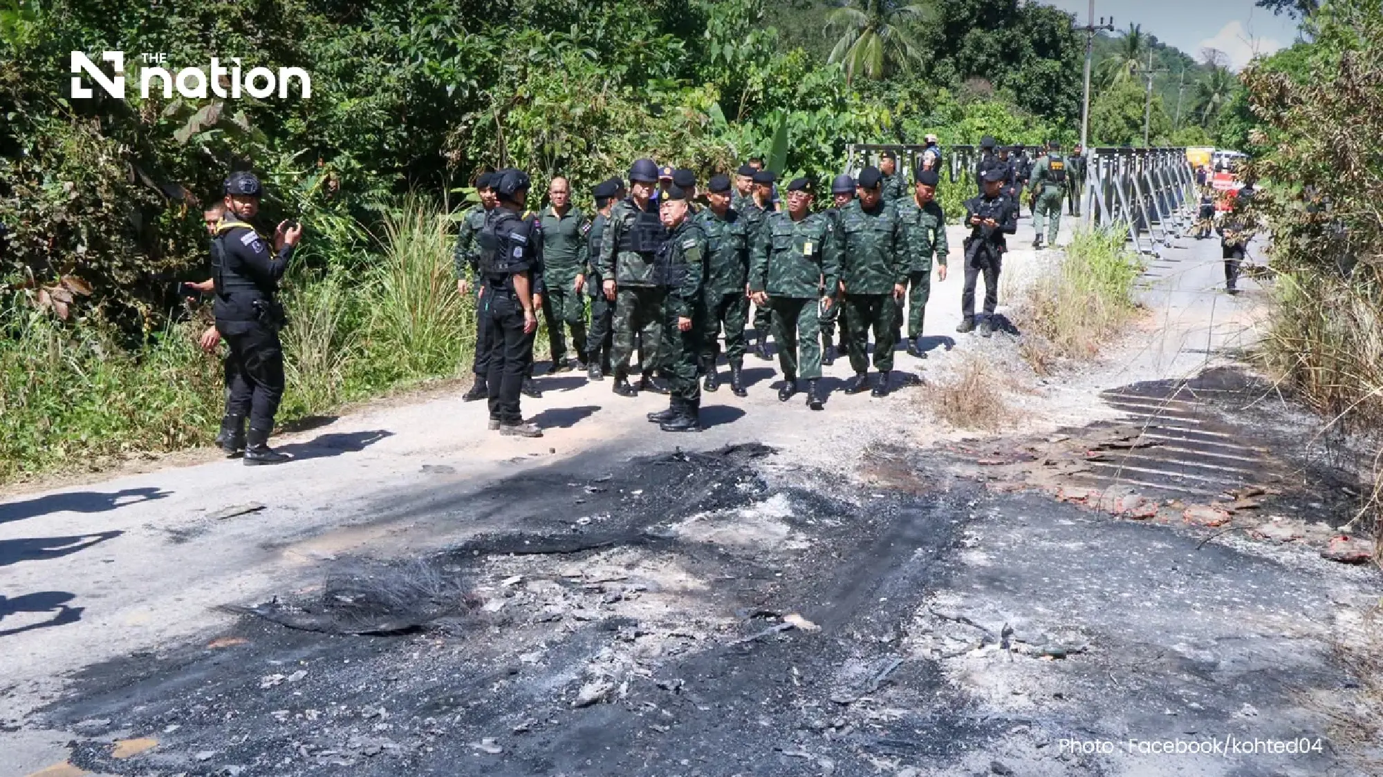 Army chief of staff orders manhunt after Narathiwat checkpoint attack kills five rangers