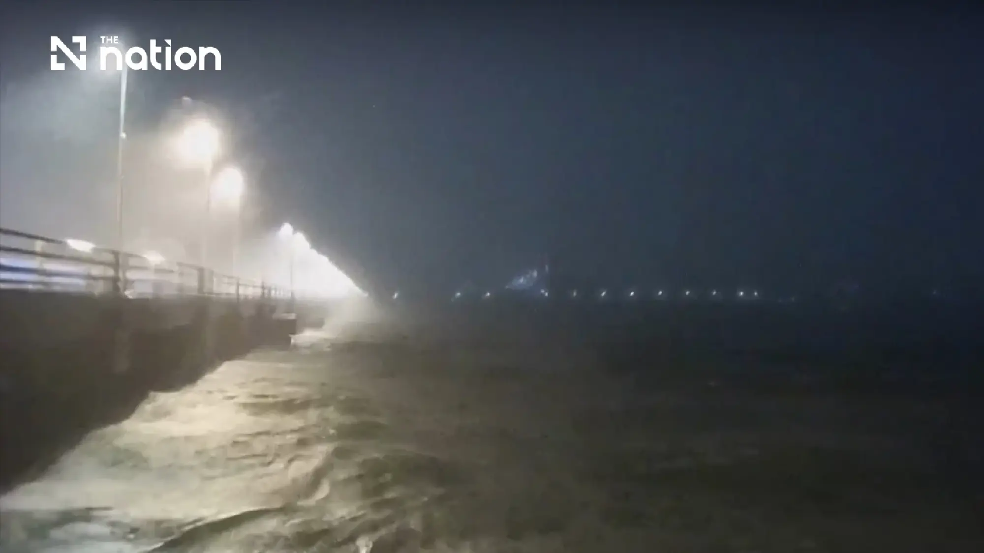 CCTV captures Typhoon Noul striking southern China