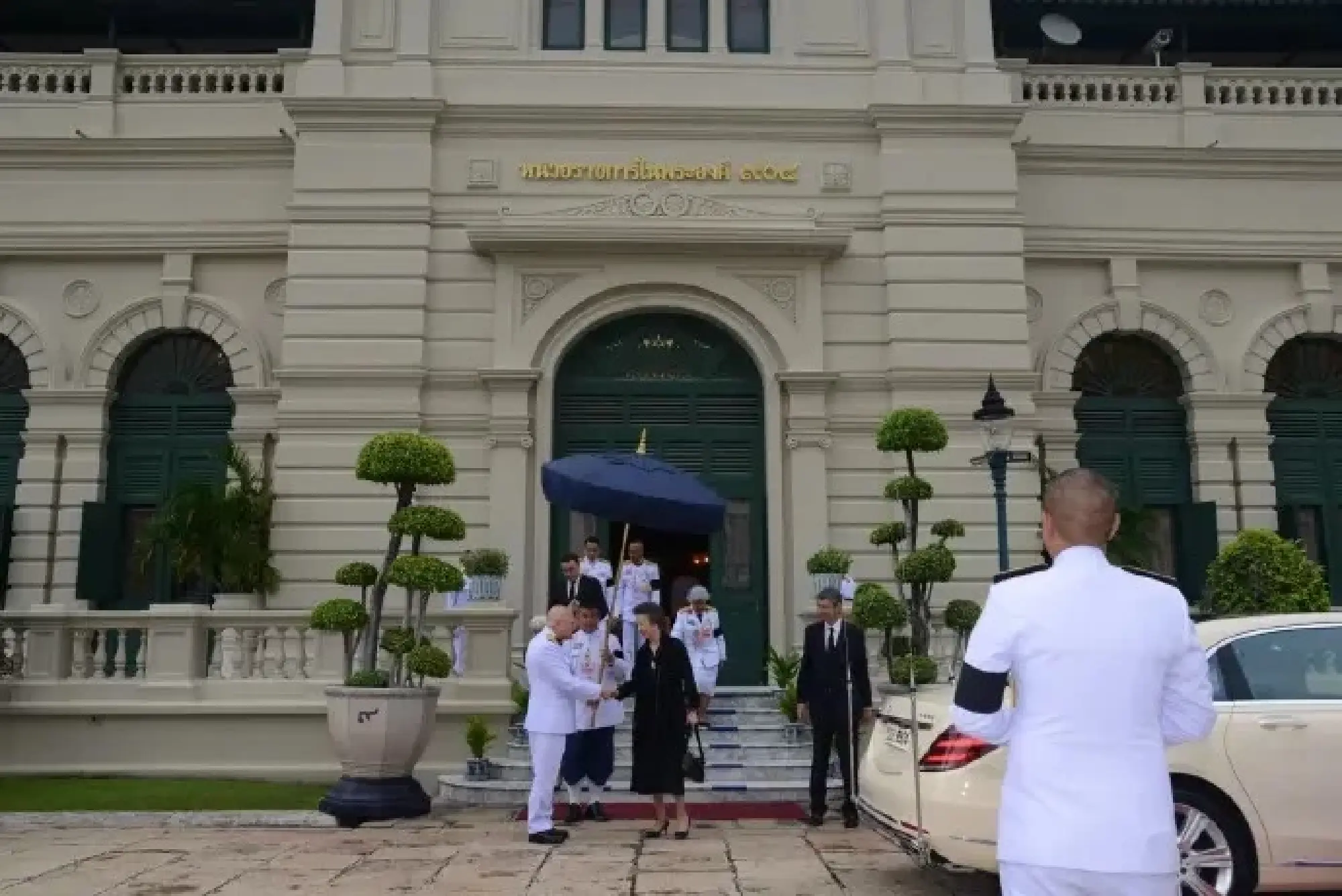 Princess Anne honours late Thai royals at Bangkok’s Grand Palace