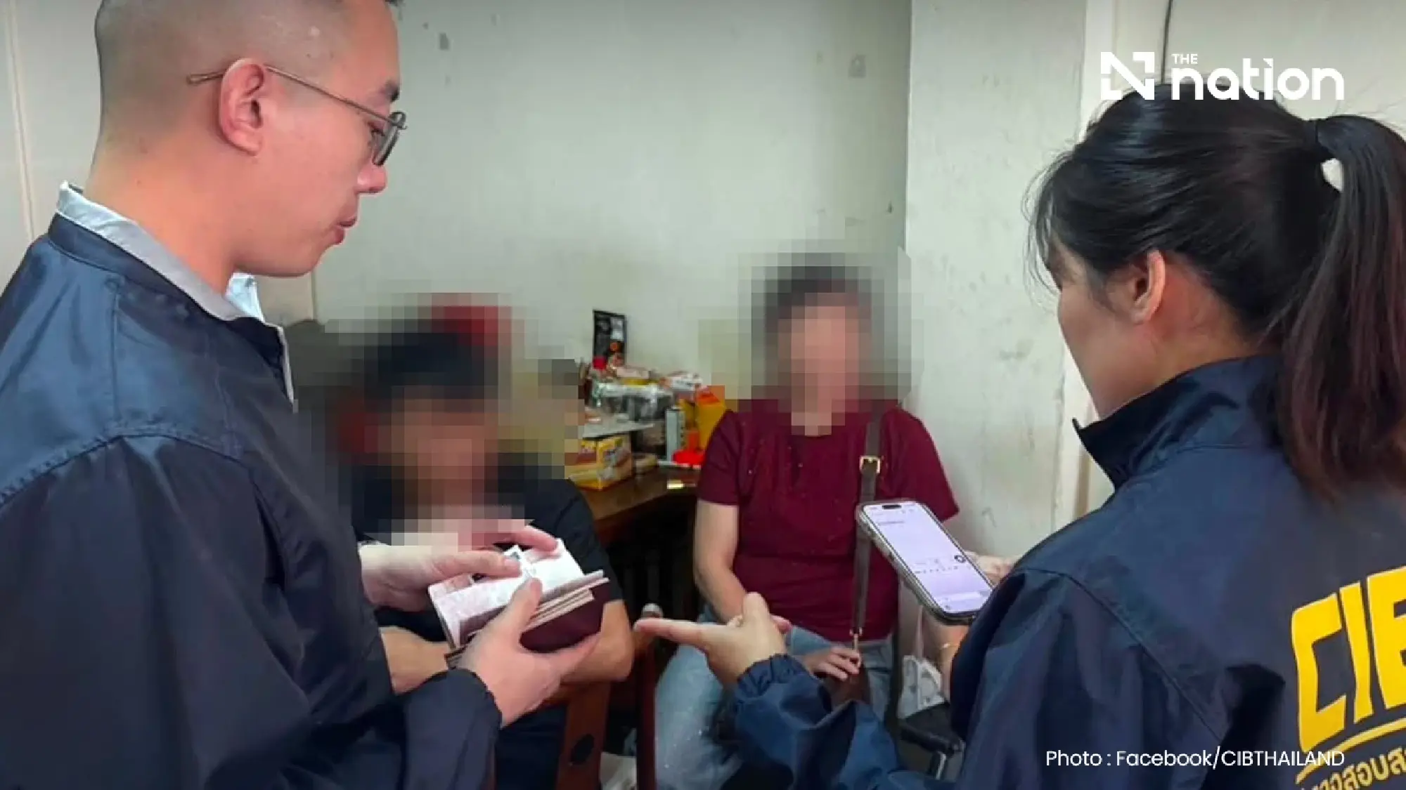 Police Raid Samut Prakan Warehouse, Seizing 18,000 Fake Cosmetics