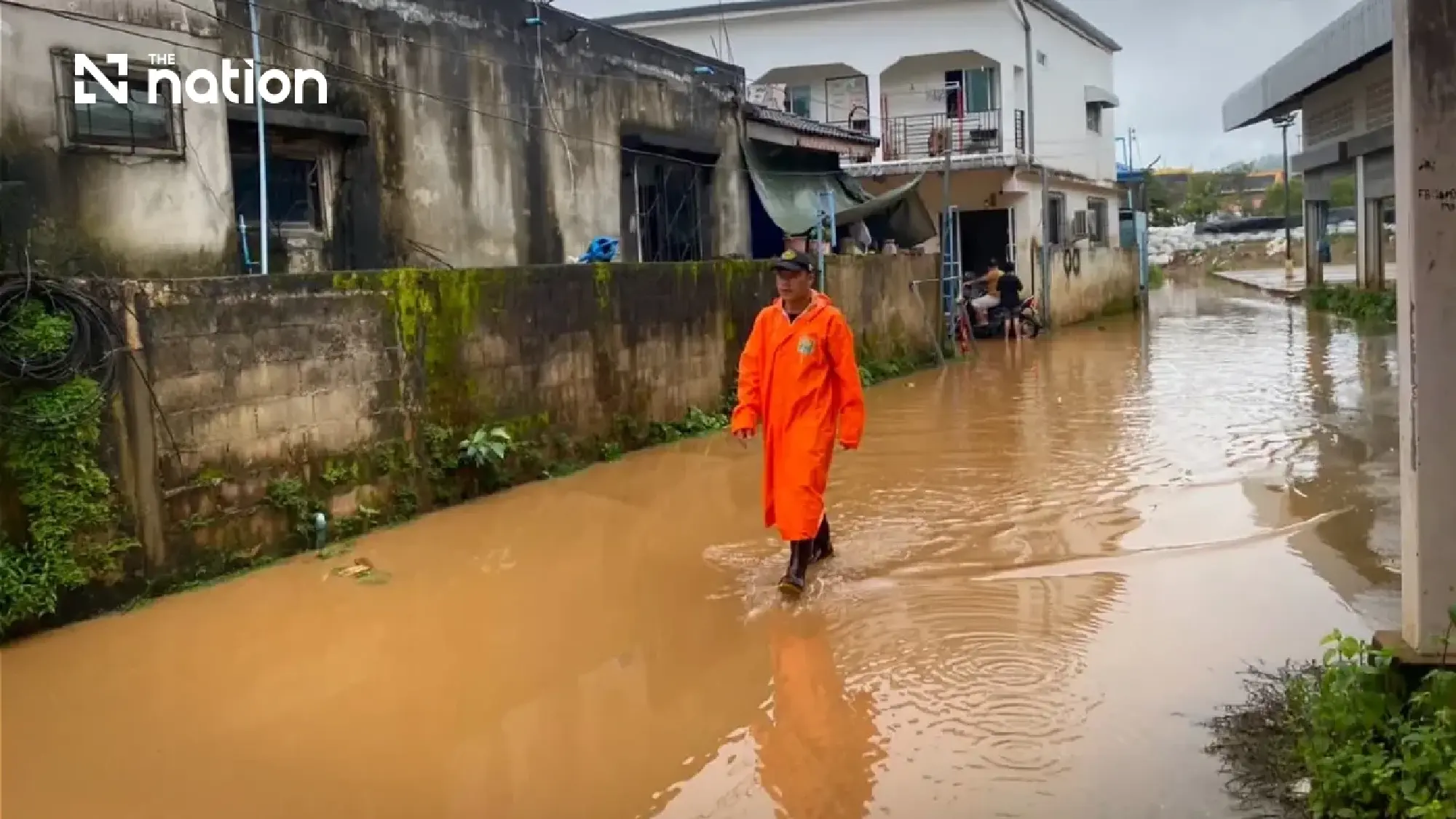 Sai River nears critical level after overnight rain in Chiang Rai