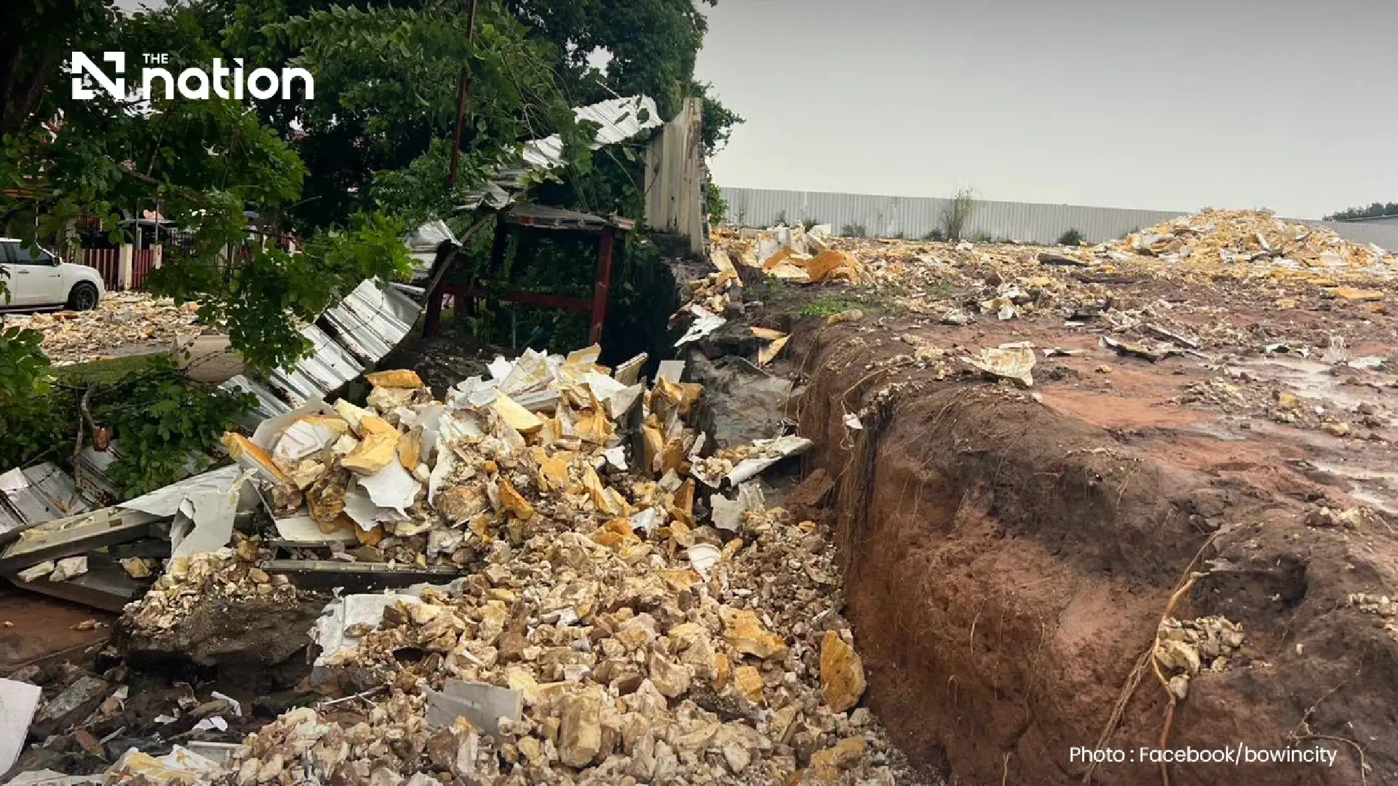 Industry Ministry probes Bo Win waste site after foam flood destroys village wall