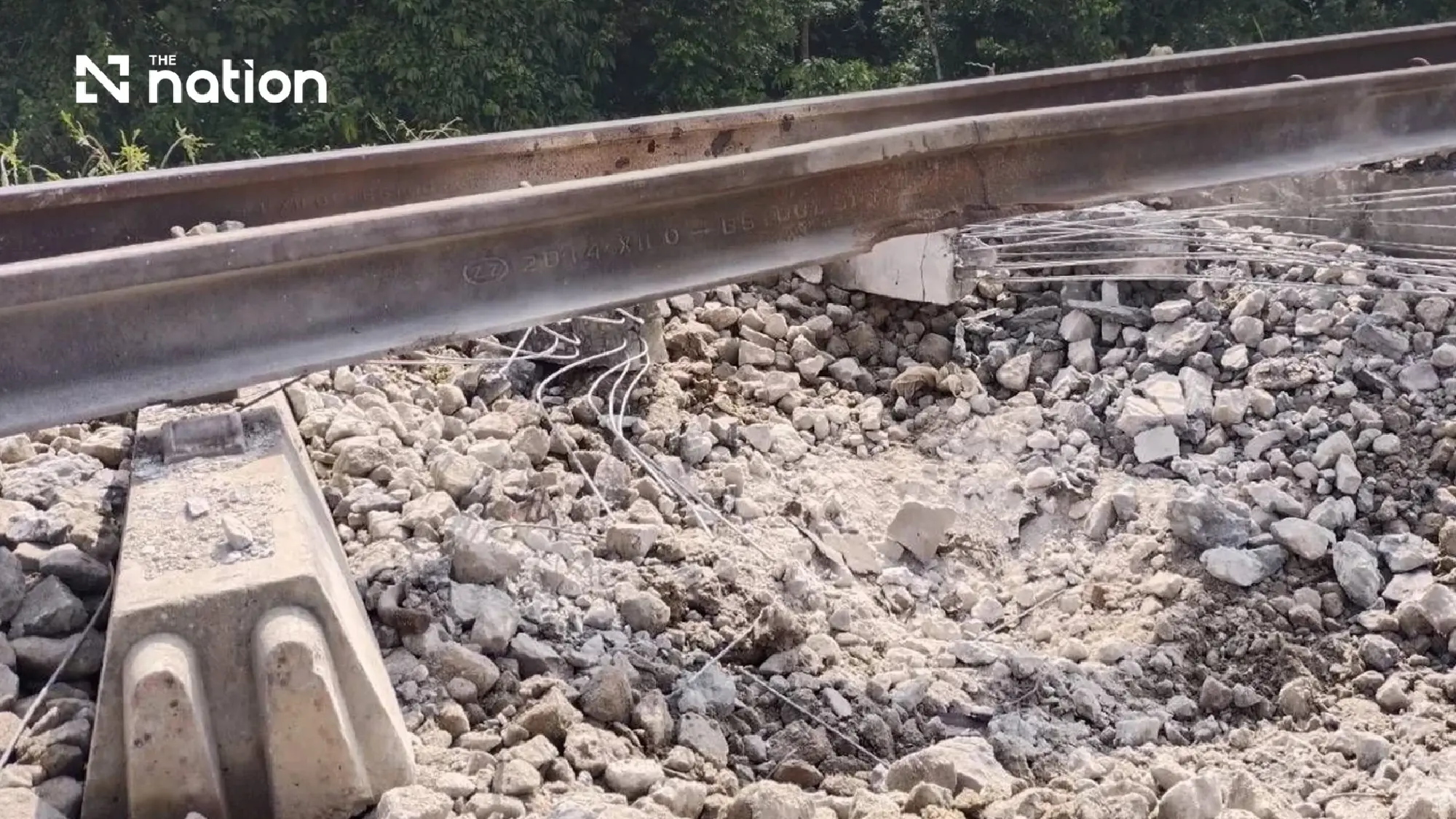 SRT closes Narathiwat rail section after blast damage