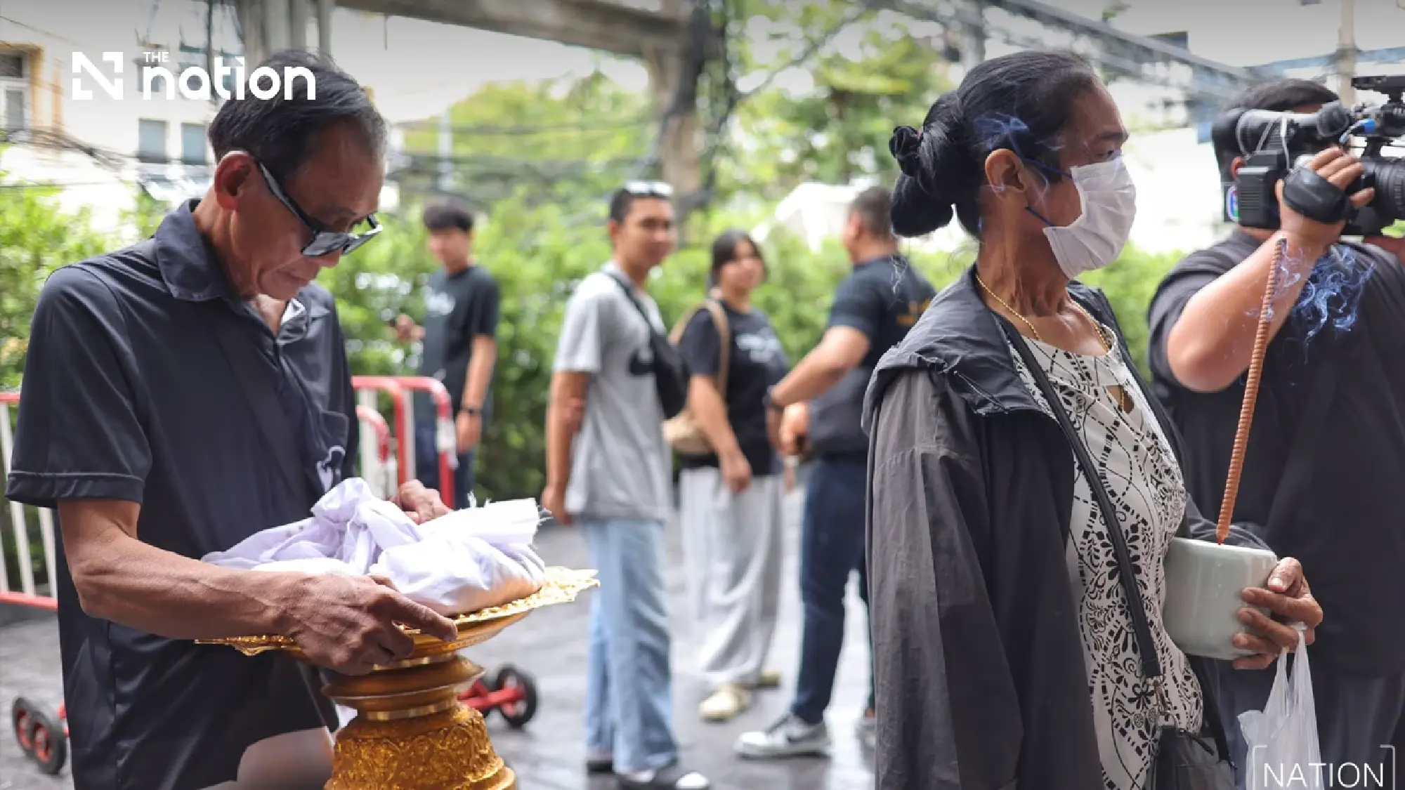 Families collect bodies after Nonthaburi school shooting
