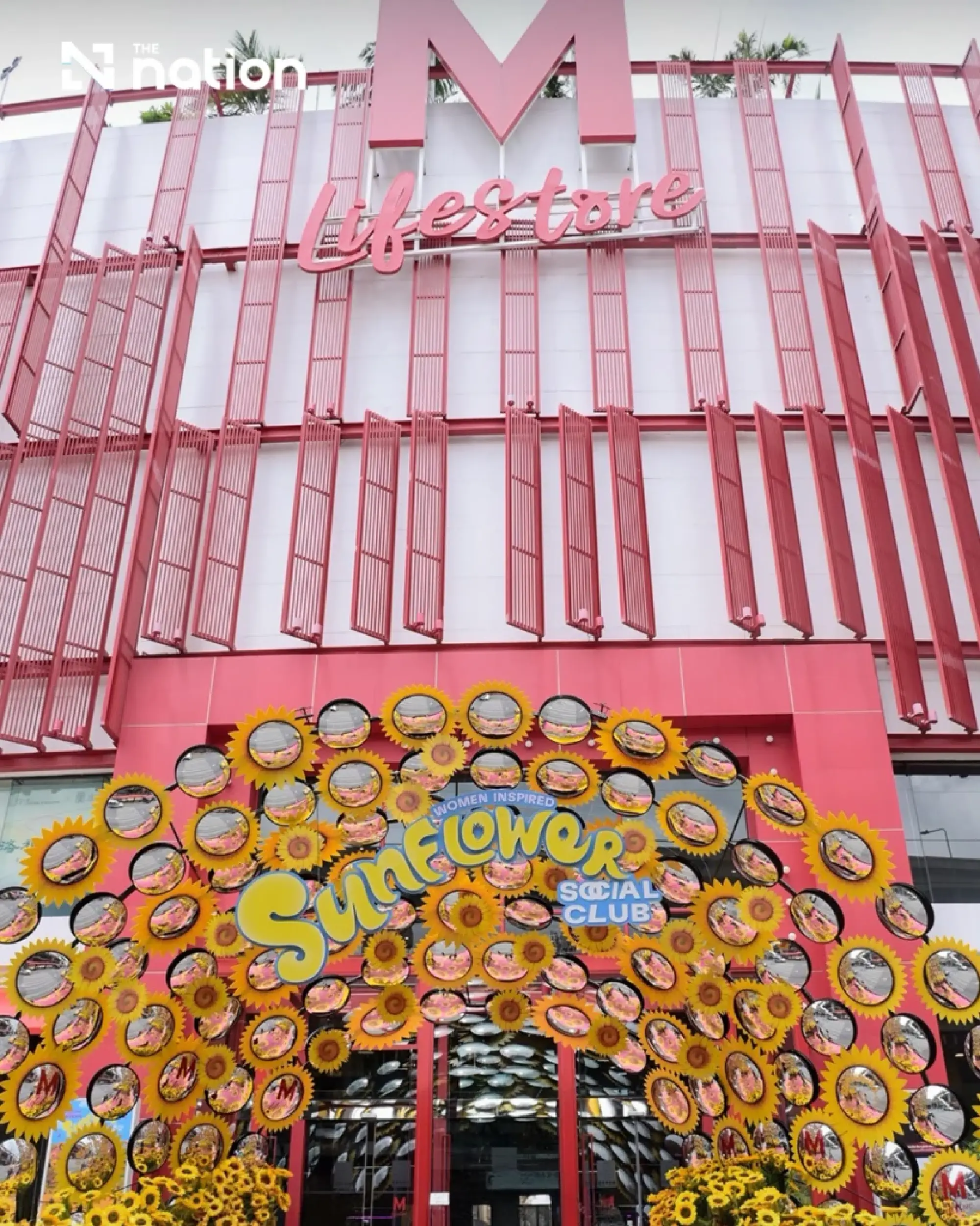 1 Million Sunflowers Bloom in the Heart of Bangkok! The Mall Lifestore Bangkapi Celebrates National Mother's Day