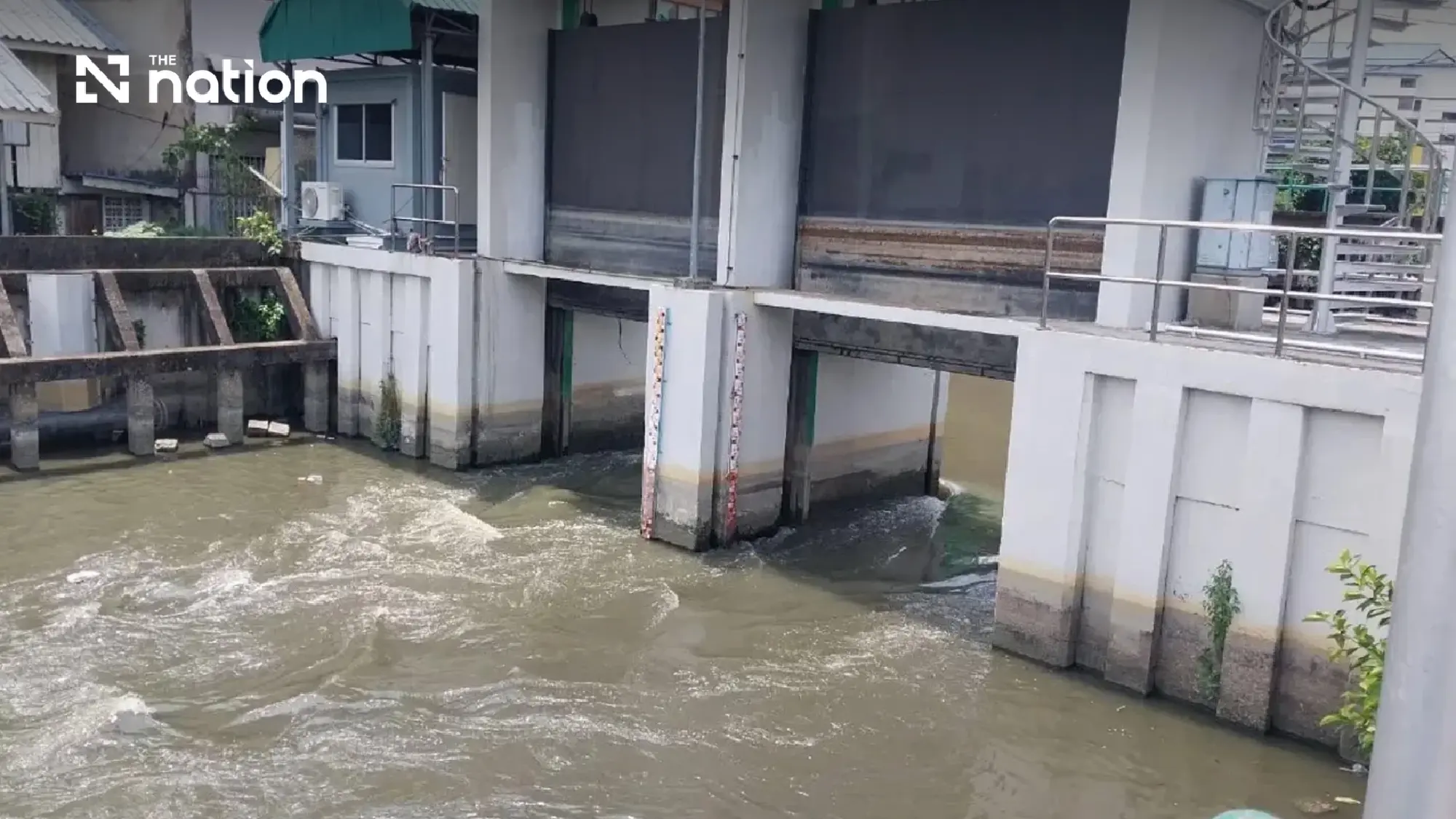 Bangkok activates 50 district flood centres for heavy rain