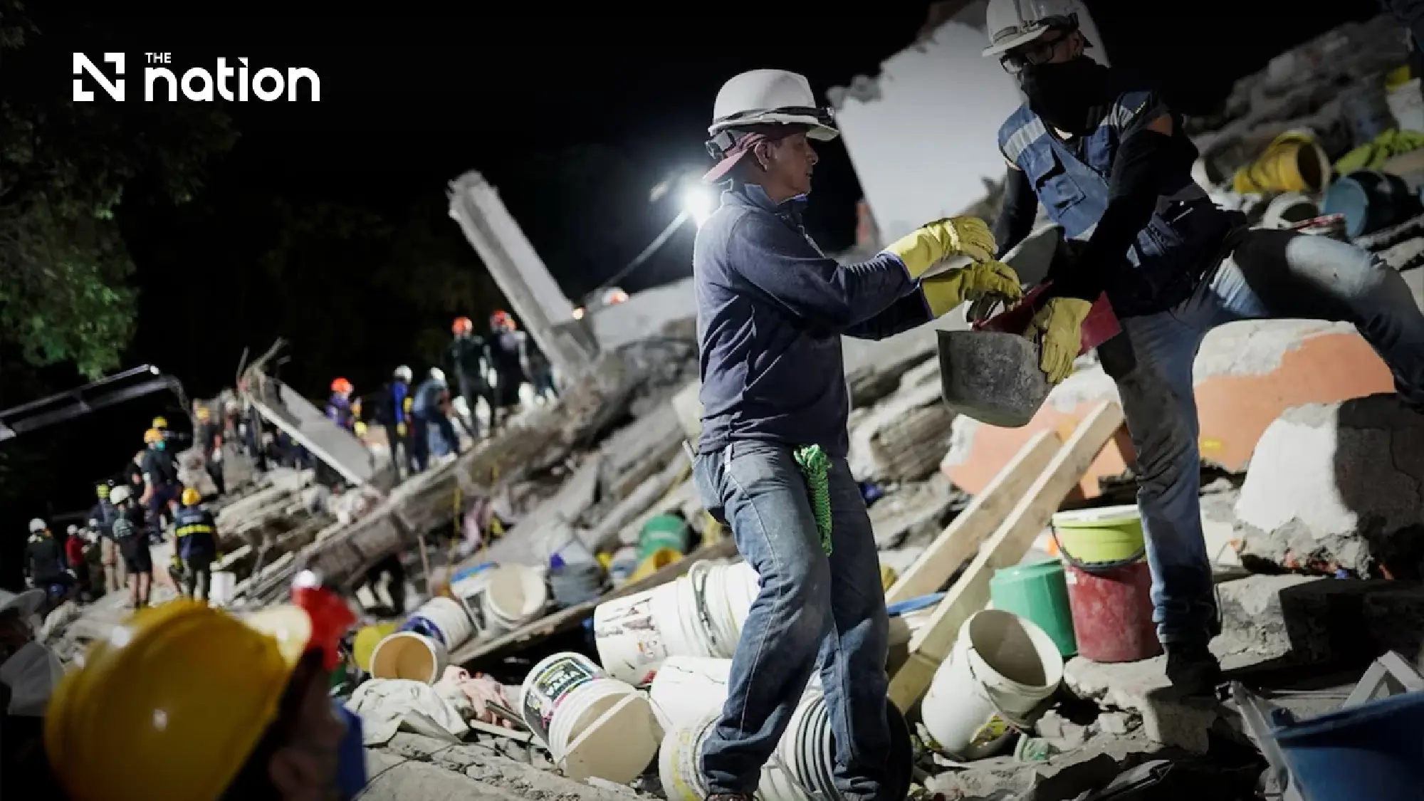 Colombia quake toll tops 250 as rescuers seek survivors