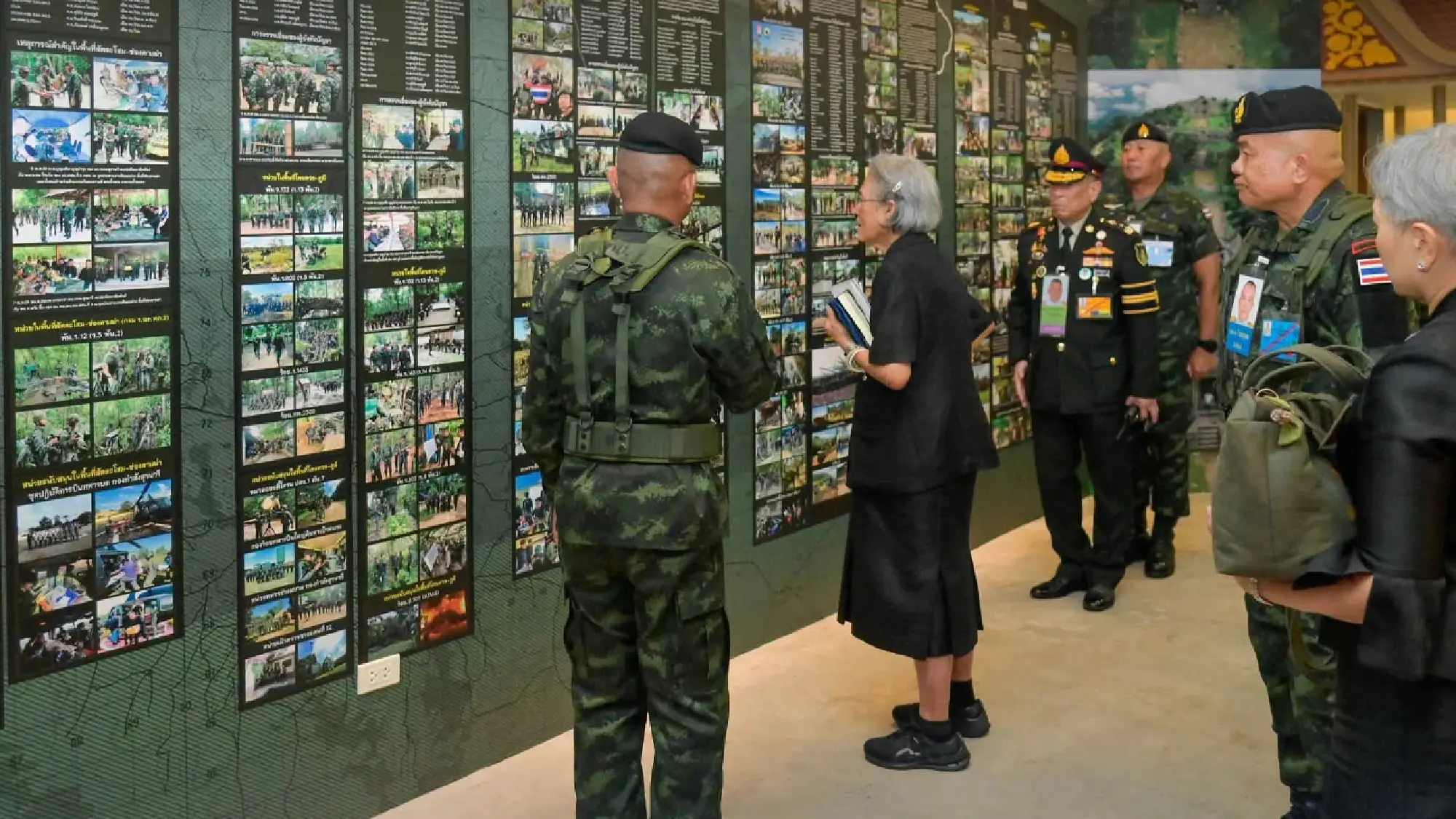 HRH Princess Maha Chakri Sirindhorn visits Surin troops and families of fallen soldiers and wounded personnel