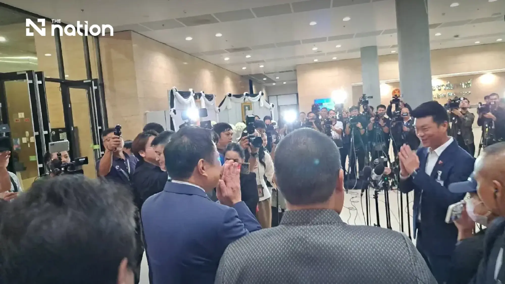 Government faces parliamentary scrutiny over THB400bn loan decree