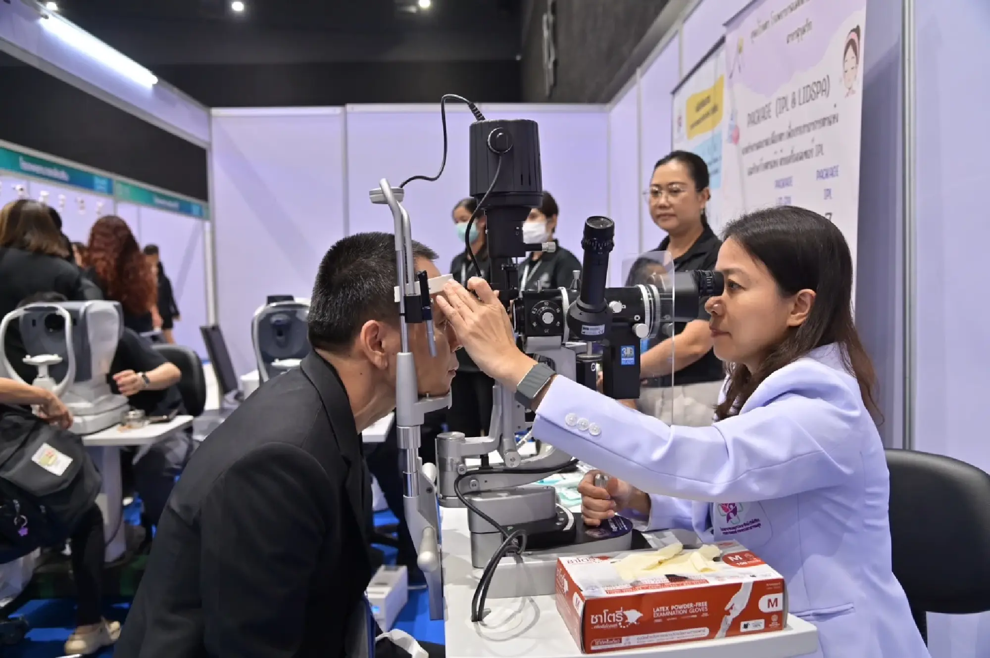 The Dawn of Smart Healthcare: How Thailand is Deploying AI and Robotics to Bridge Regional Healthcare Gaps