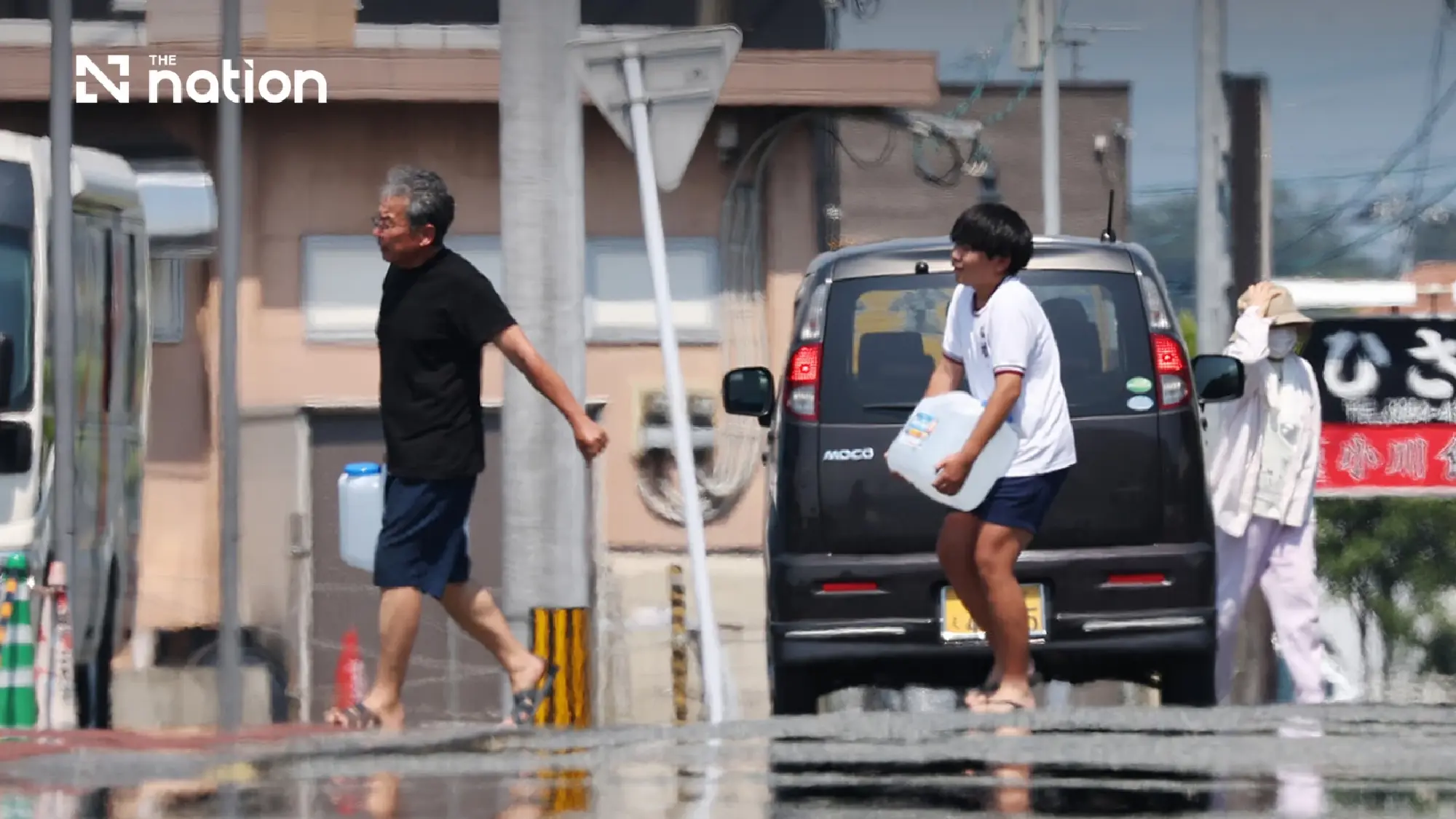 Thousands of Kumamoto quake evacuees face record-breaking heat