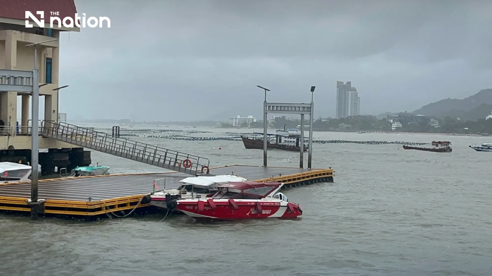 Sri Racha orders over 200 households to evacuate amid floods as Pattaya bans all boat departures on Sept 25