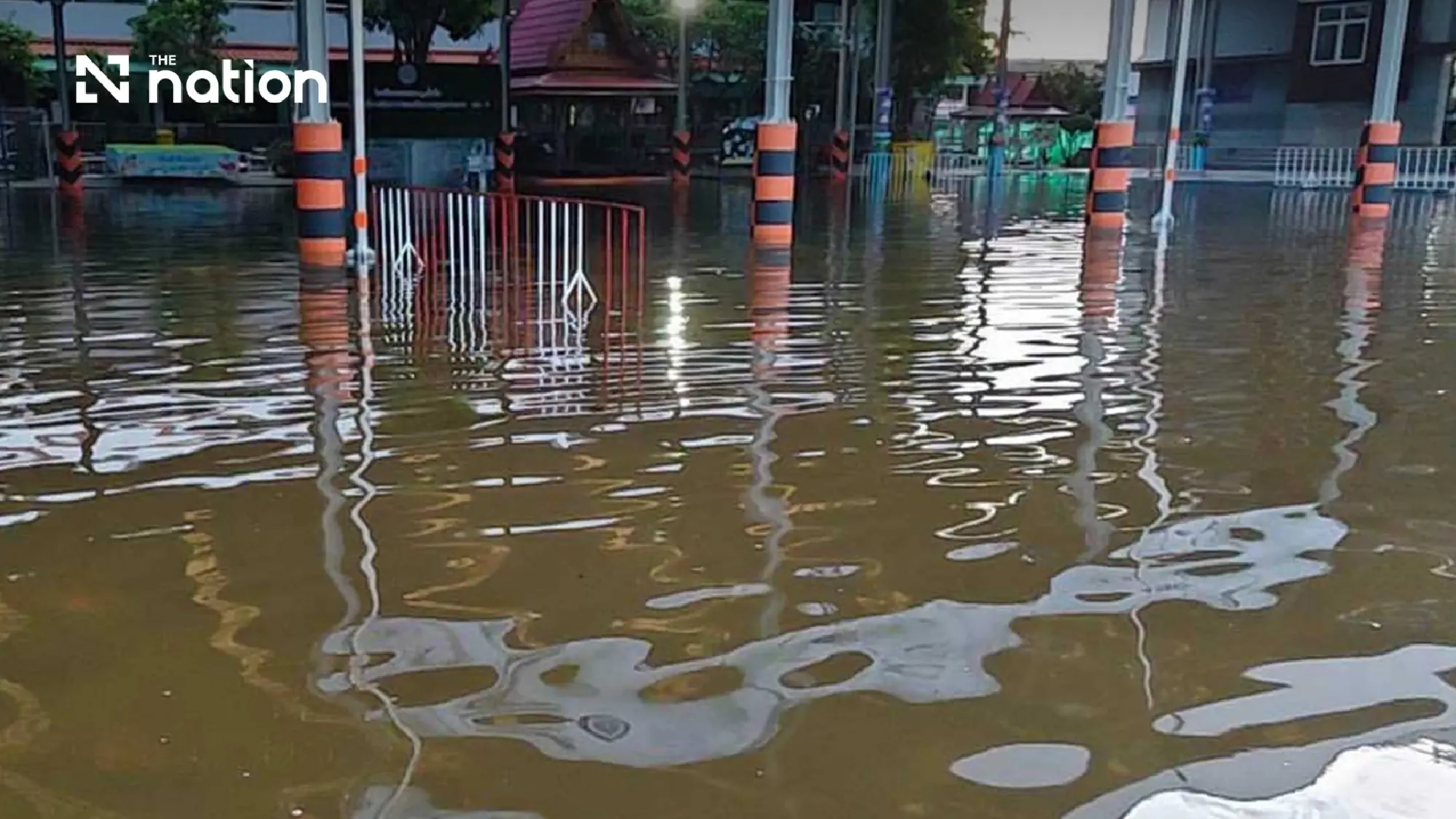 Flooding leaves 155 Bangkok schools closed pending damage survey