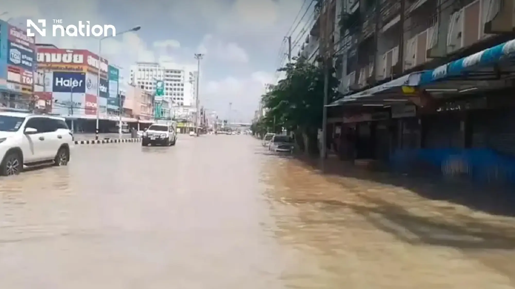 Rayong business district flooded as Khlong Thap Ma overflows