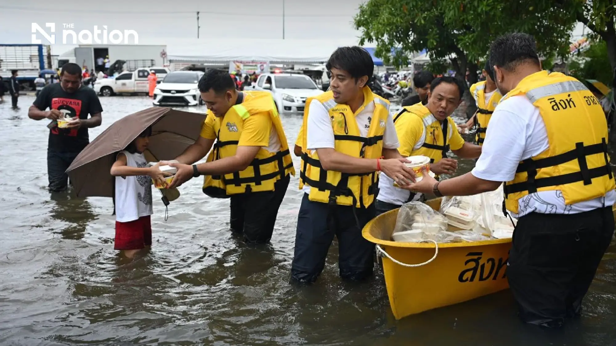 Singha R-Sa deploys 4WDs and relief teams to flood-hit areas
