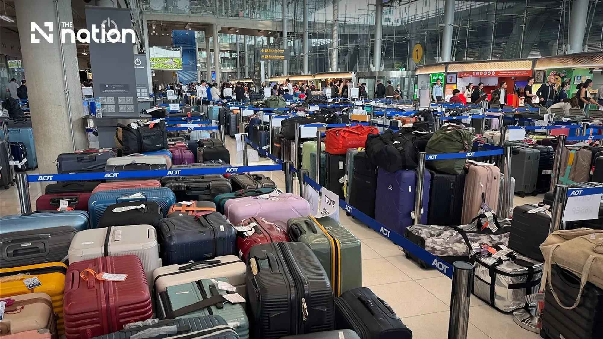 Phiphat tells Thai Airways to keep cargo moving and expects 8,000 bags cleared by October 2