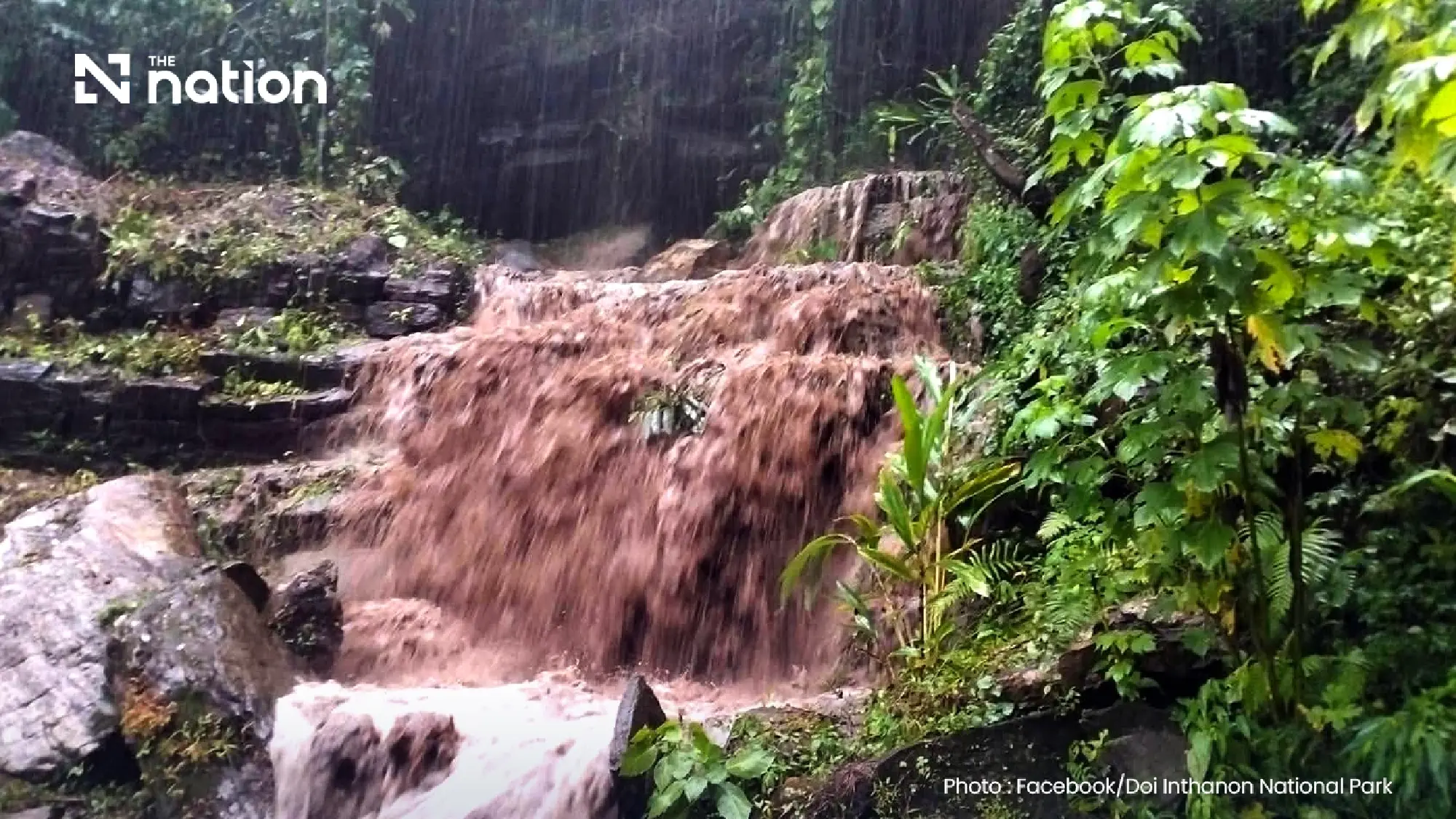 Doi Inthanon closes two attractions after flash floods
