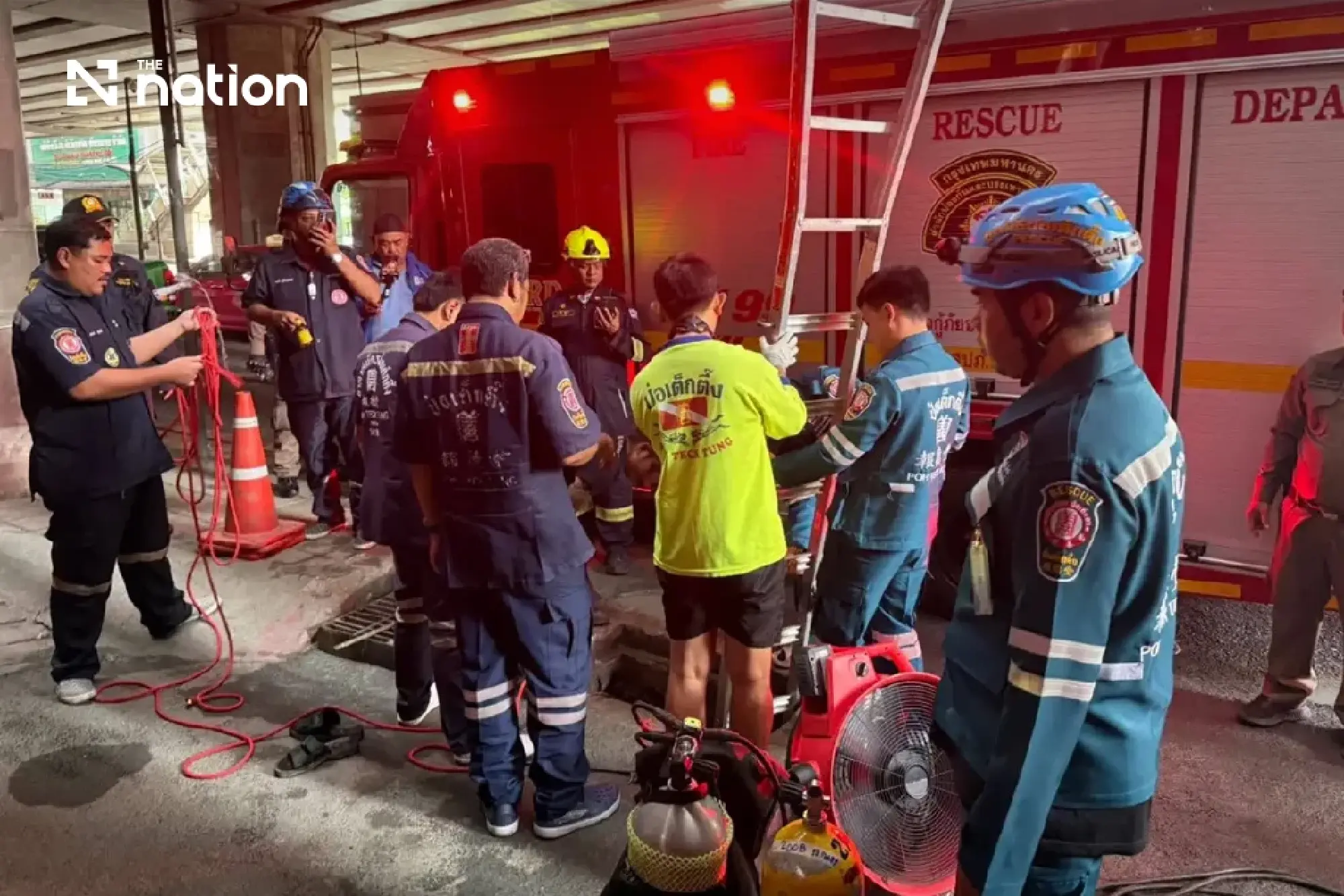 Fatal accident at BTS Punnawithi as contractor falls into underground drain